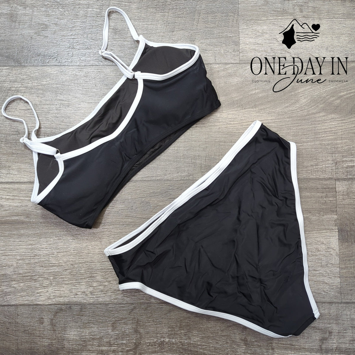 Suuksess Crop Bikini Swimsuit Black White Contrast Trim 2 Piece Size M