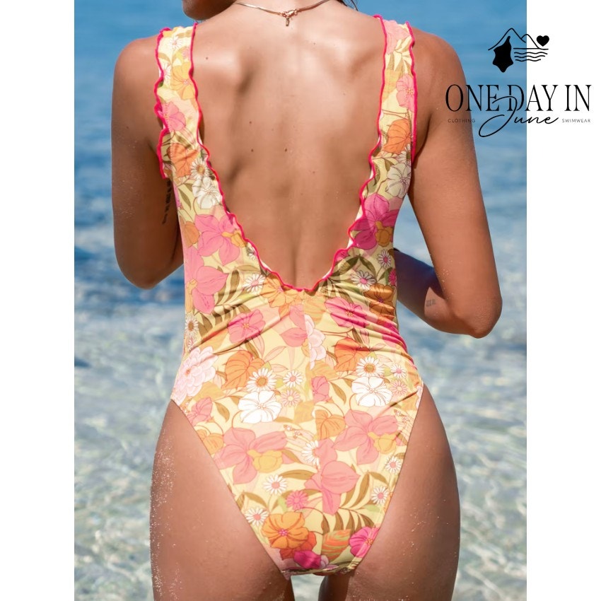 Cupshe Floral Ruffle Edge One Piece Swimsuit Size M
