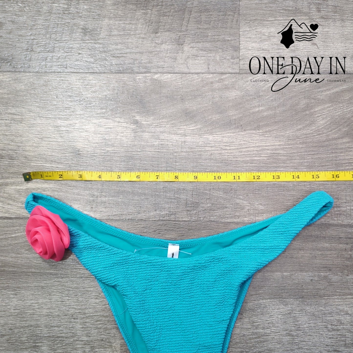 Out From Under Textured Cheeky Bikini Bottom Size L