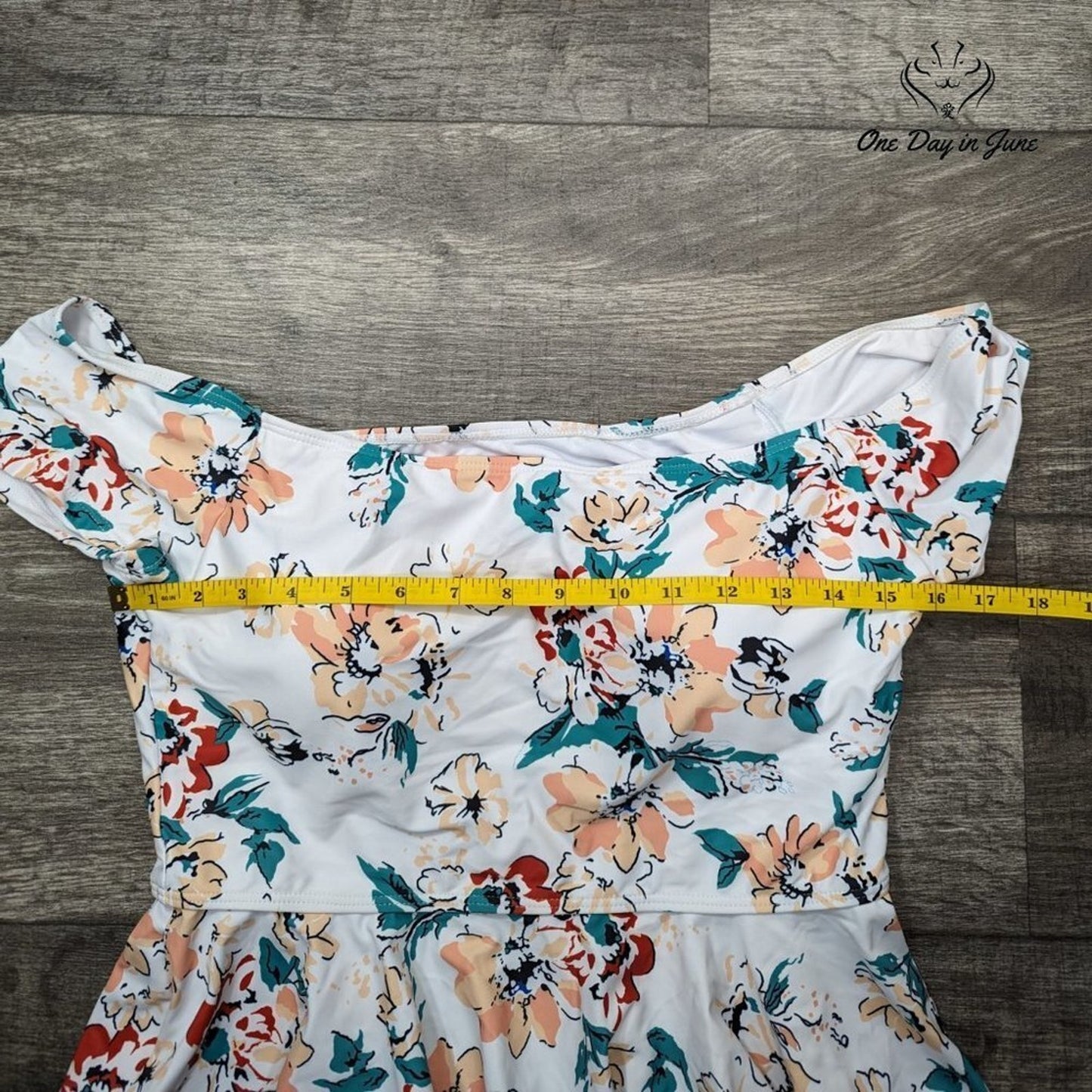 CharmLeaks Floral Off Shoulder Bikini Top Size XL