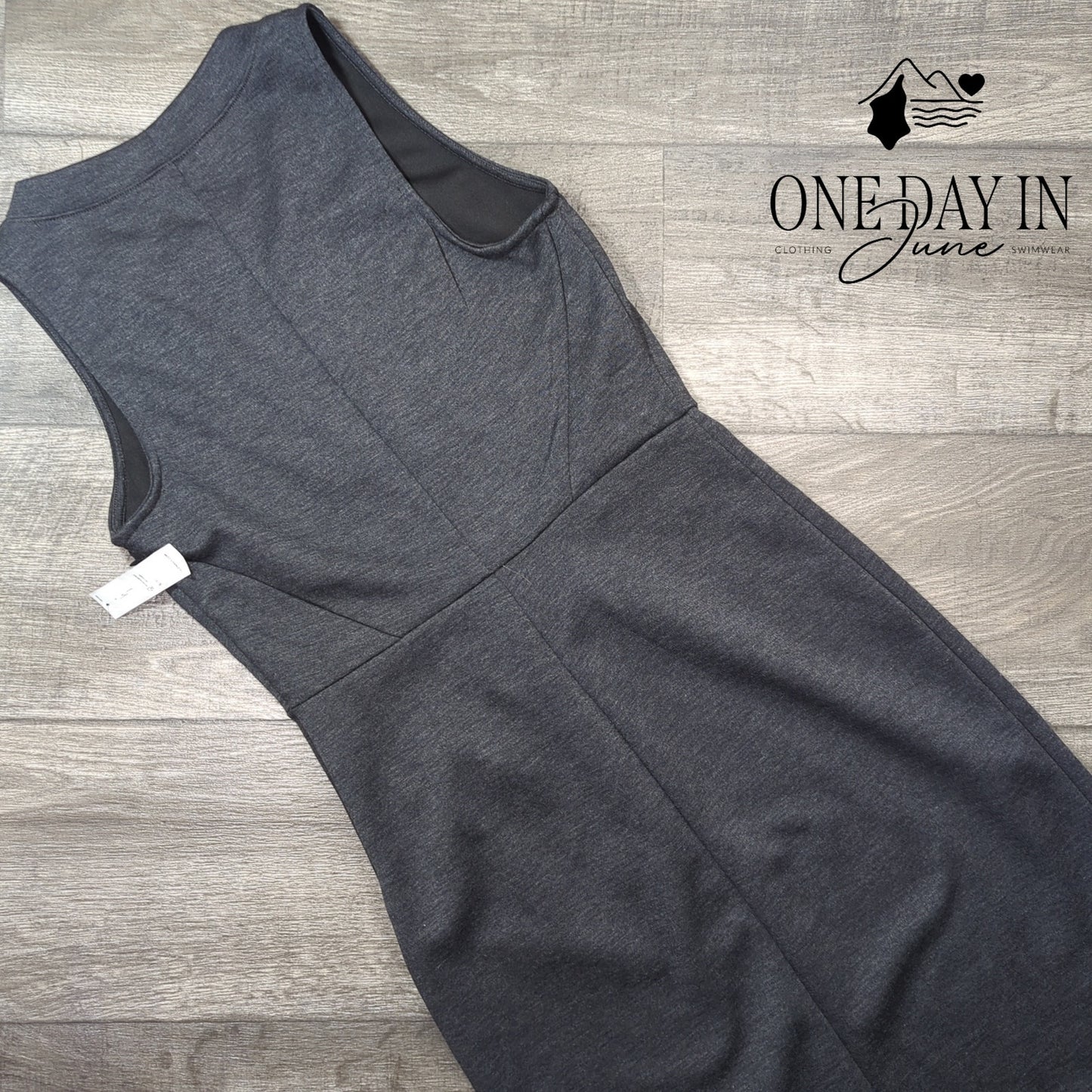 Old Navy Sleevless Mini Dress Size S