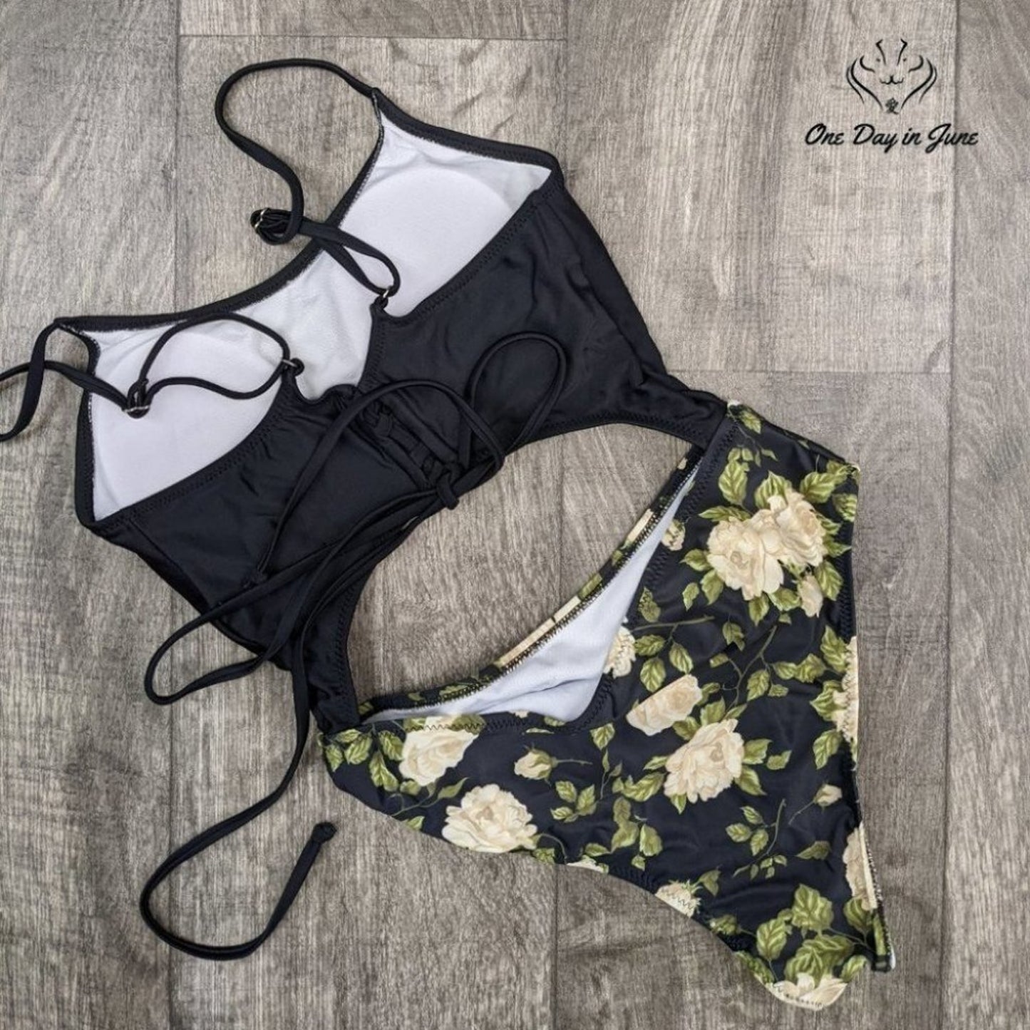 Meyeeka Scoop Neck Cut Out One Piece Swimsuit Size S