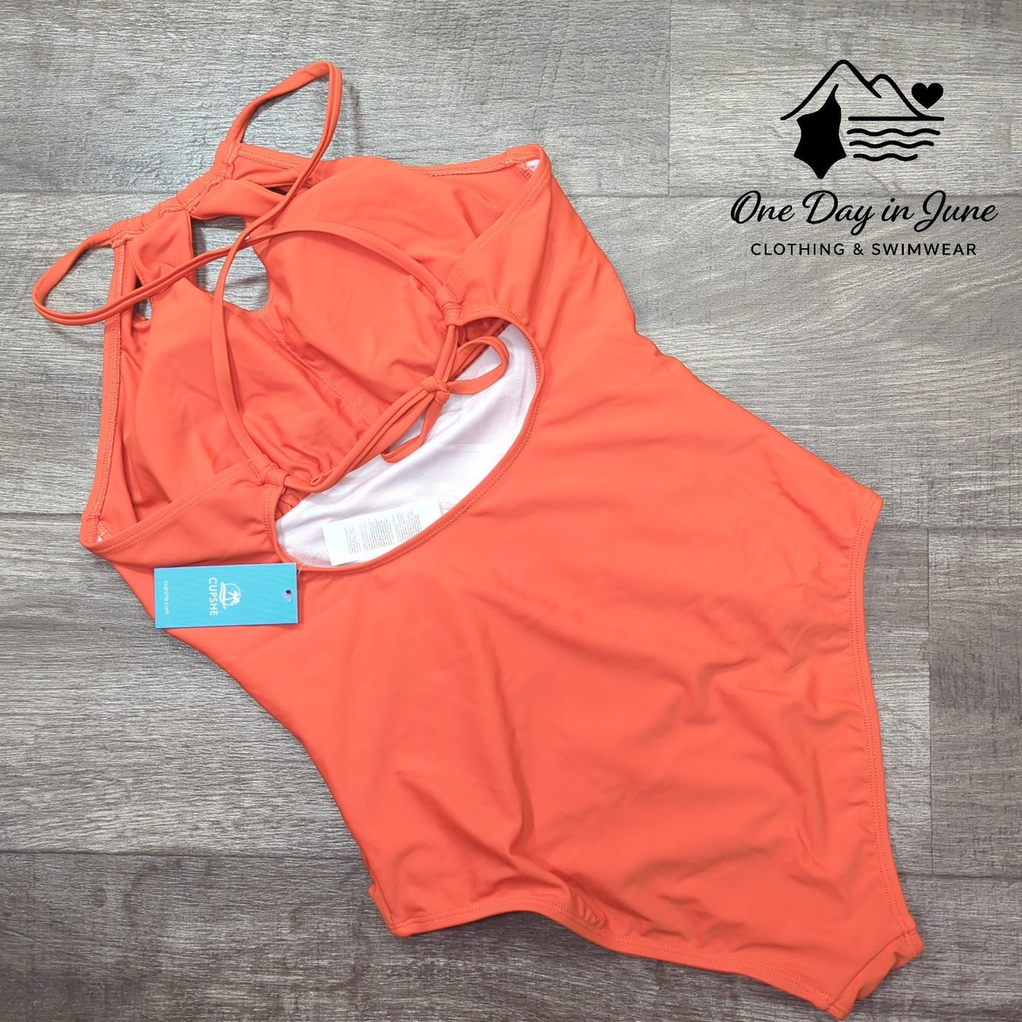 Cupshe High Neck Tummy Control One Piece Swimsuit Size M