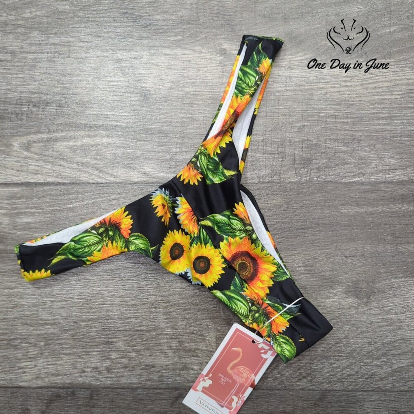 Vackutliv Floral Bikini Bottom Size S