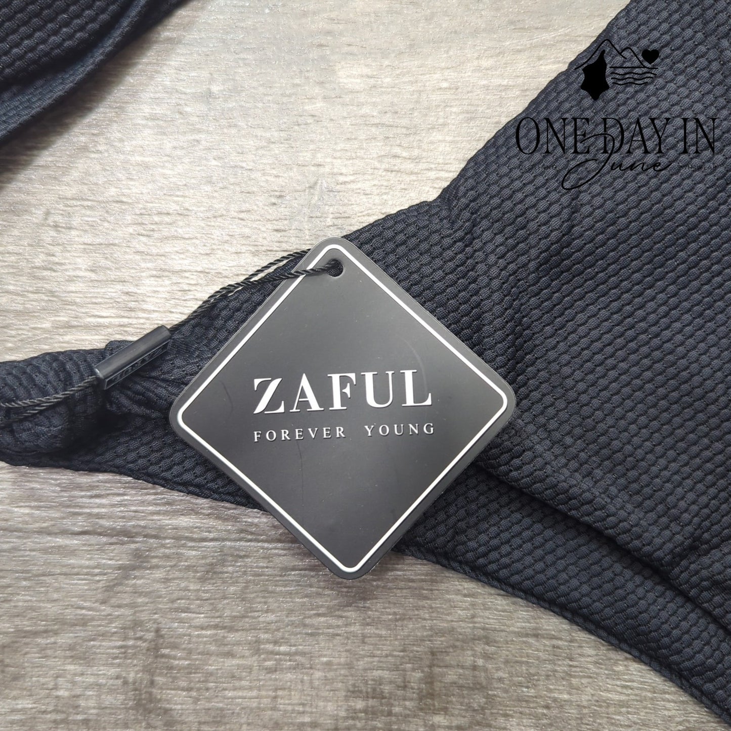 Zaful Textured Cheeky Bikini Swimsuit Size M