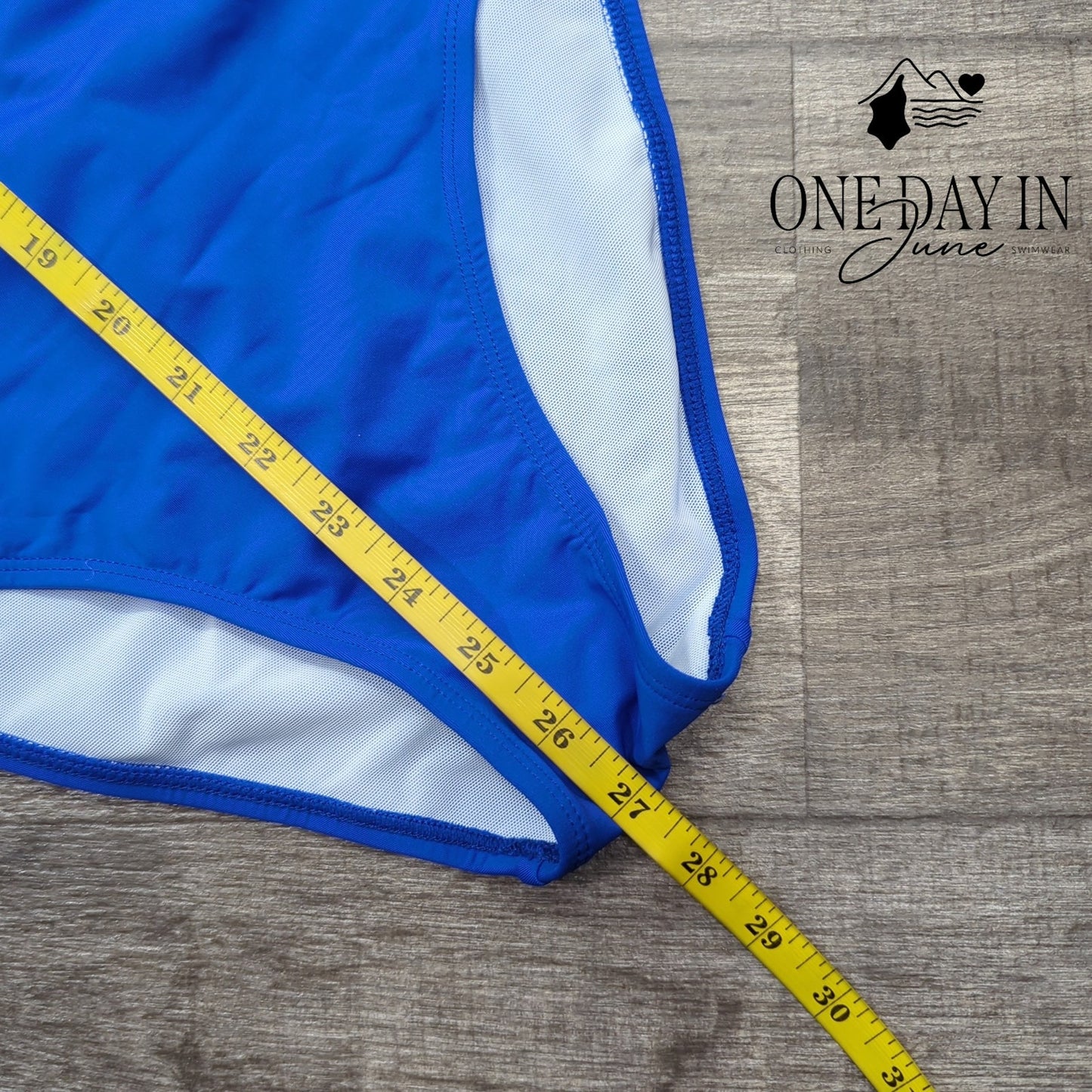 Cupshe Square Neck One Piece Swimsuit Size M