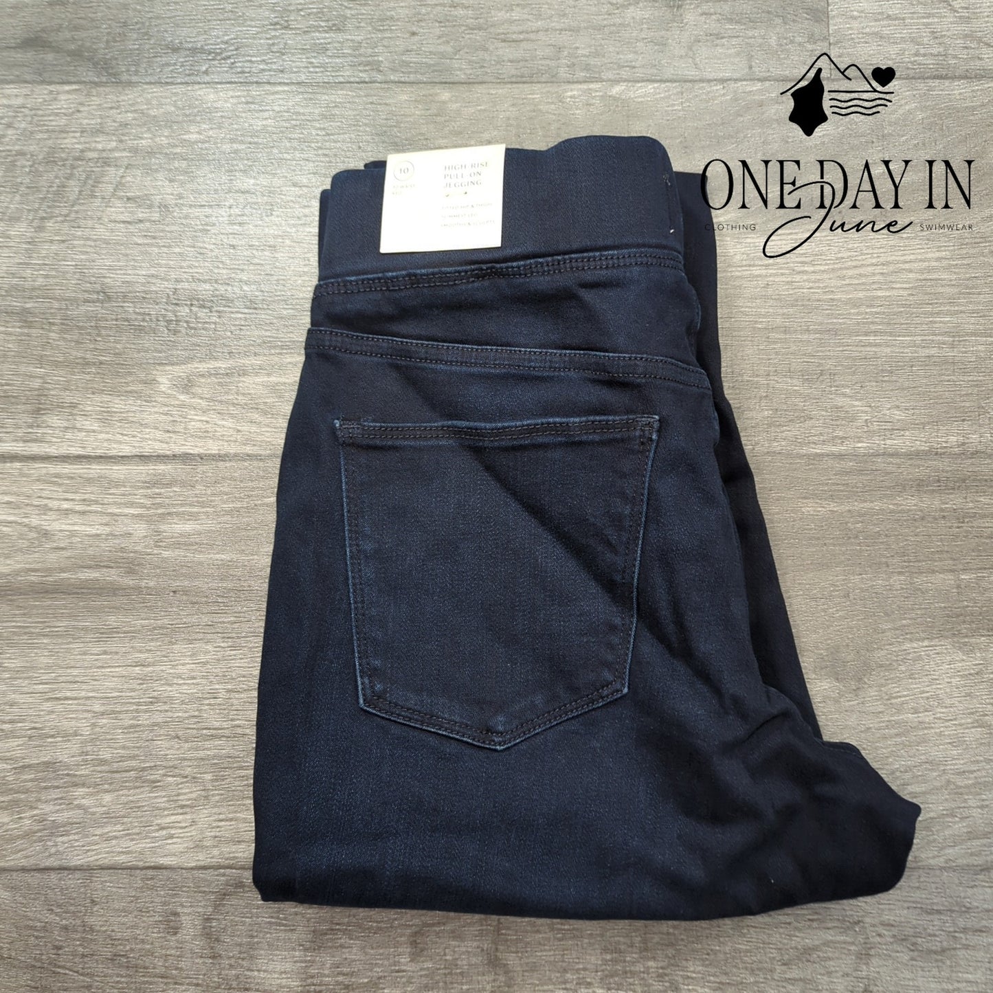 Universal Thread High Rise Pull On Jegging Jeans Size 10