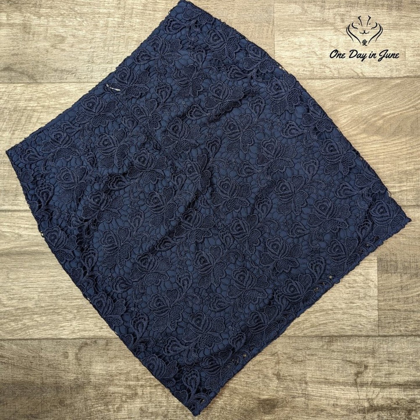 Banana Republic Crochet Layered Mini Skirt Size 2