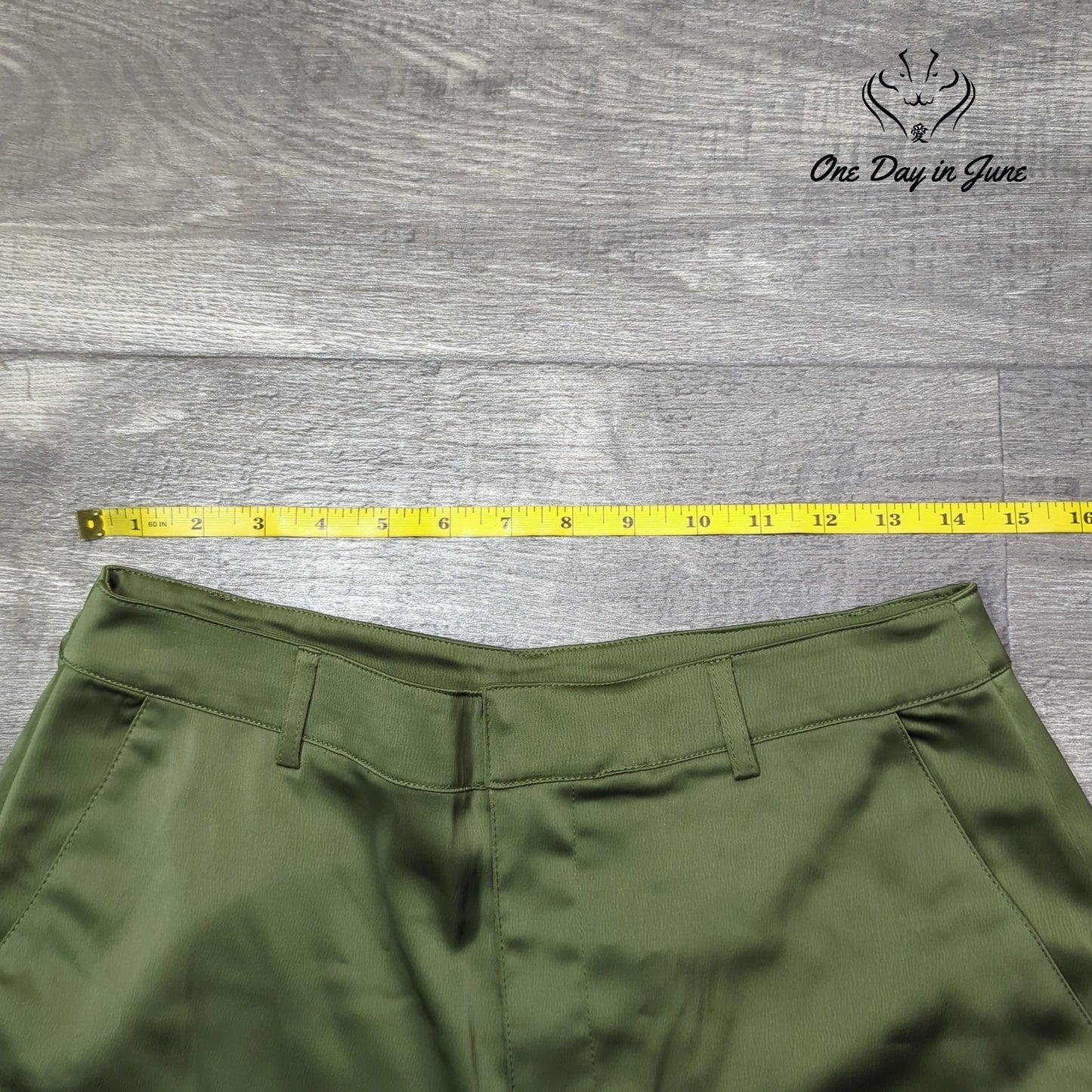Nicole Miller Ruched Leg Cargo Style Pants Size 8