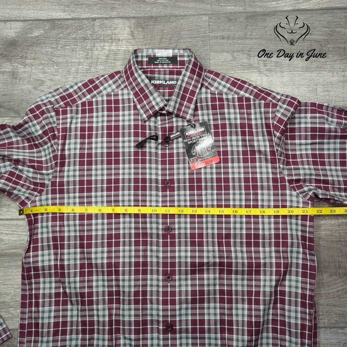 Kirkland Button Down Long Sleeve Shirt Size M