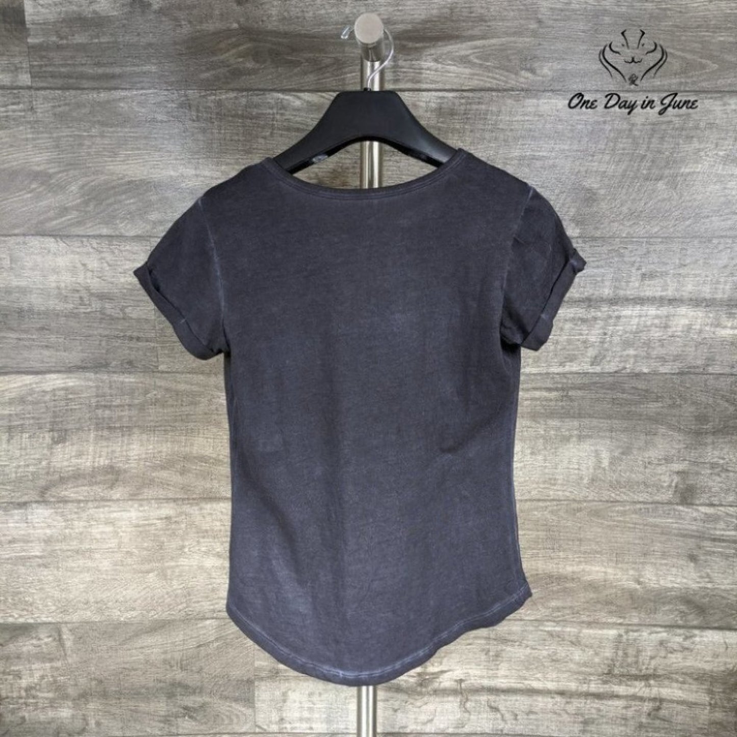 Almost Famous Short Sleeve Tee Size S