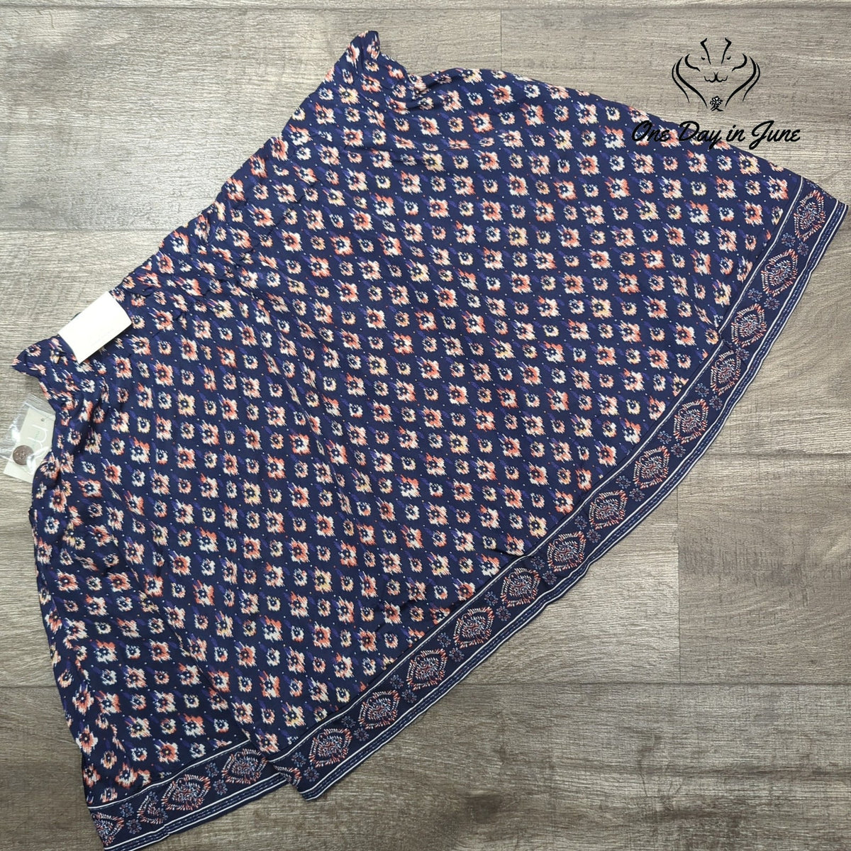 Maurices Pull On Skirt Navy Ikat Print Border Hem Button Detail NWT Size L