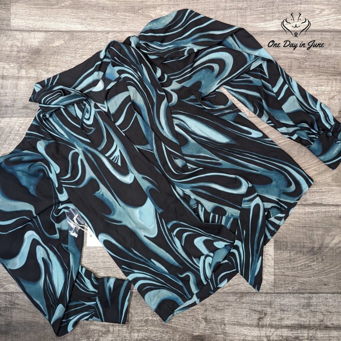 Worthington Long Sleeve V Neck Top Size XS