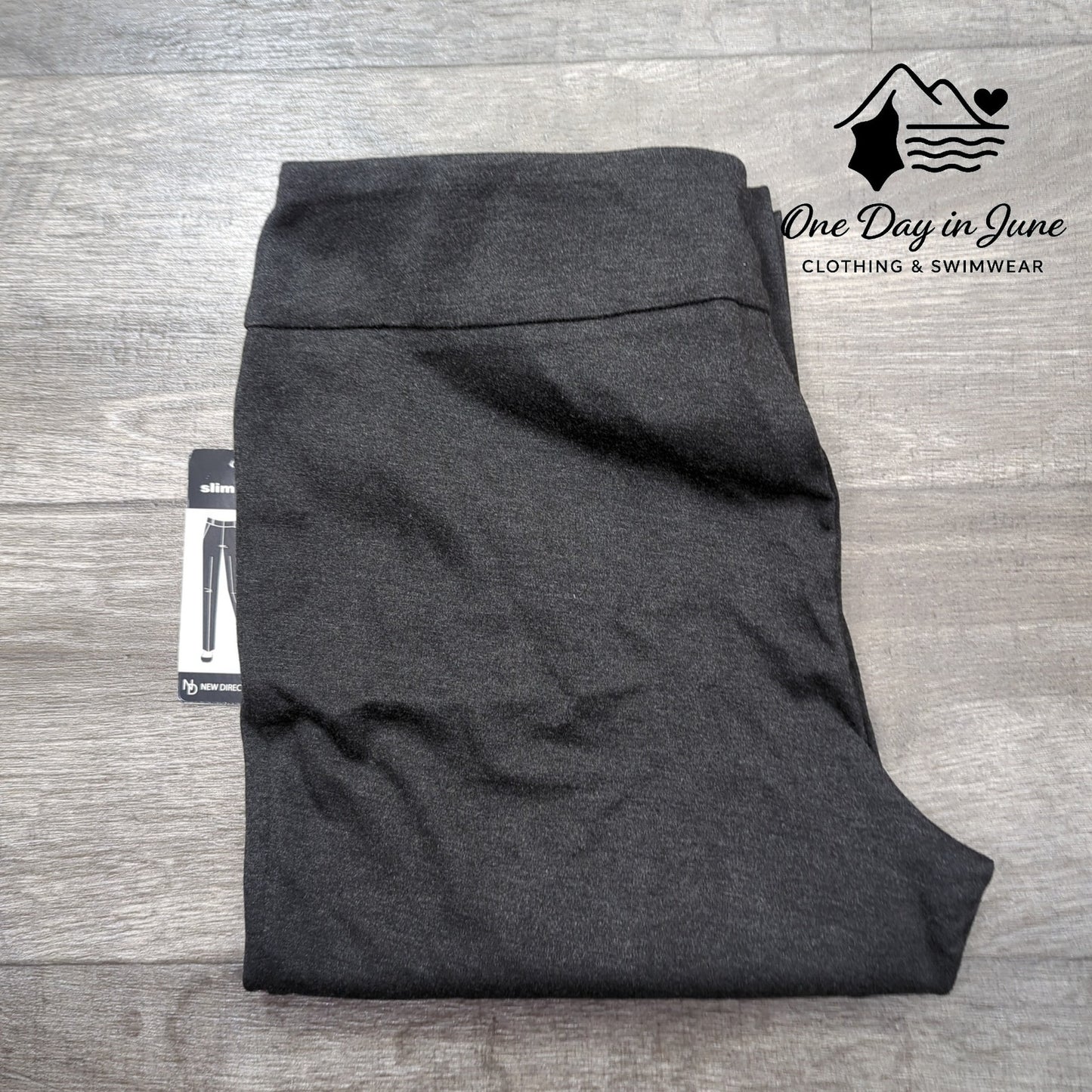 New Direction Slim Leg Pull On Pants Size L