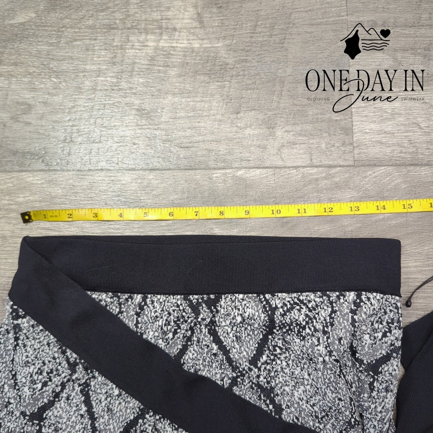 New York & Company Gabrielle Union Wrap Pencil Skirt Size S