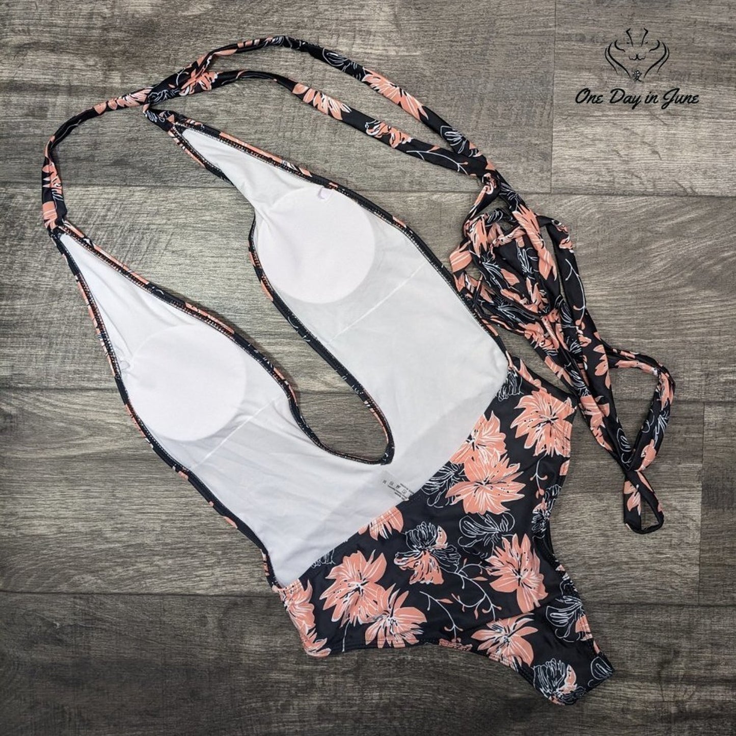 SweatyRocks Sexy Criss Cross Tie Knot Open Back One Piece Swimsuit Size M