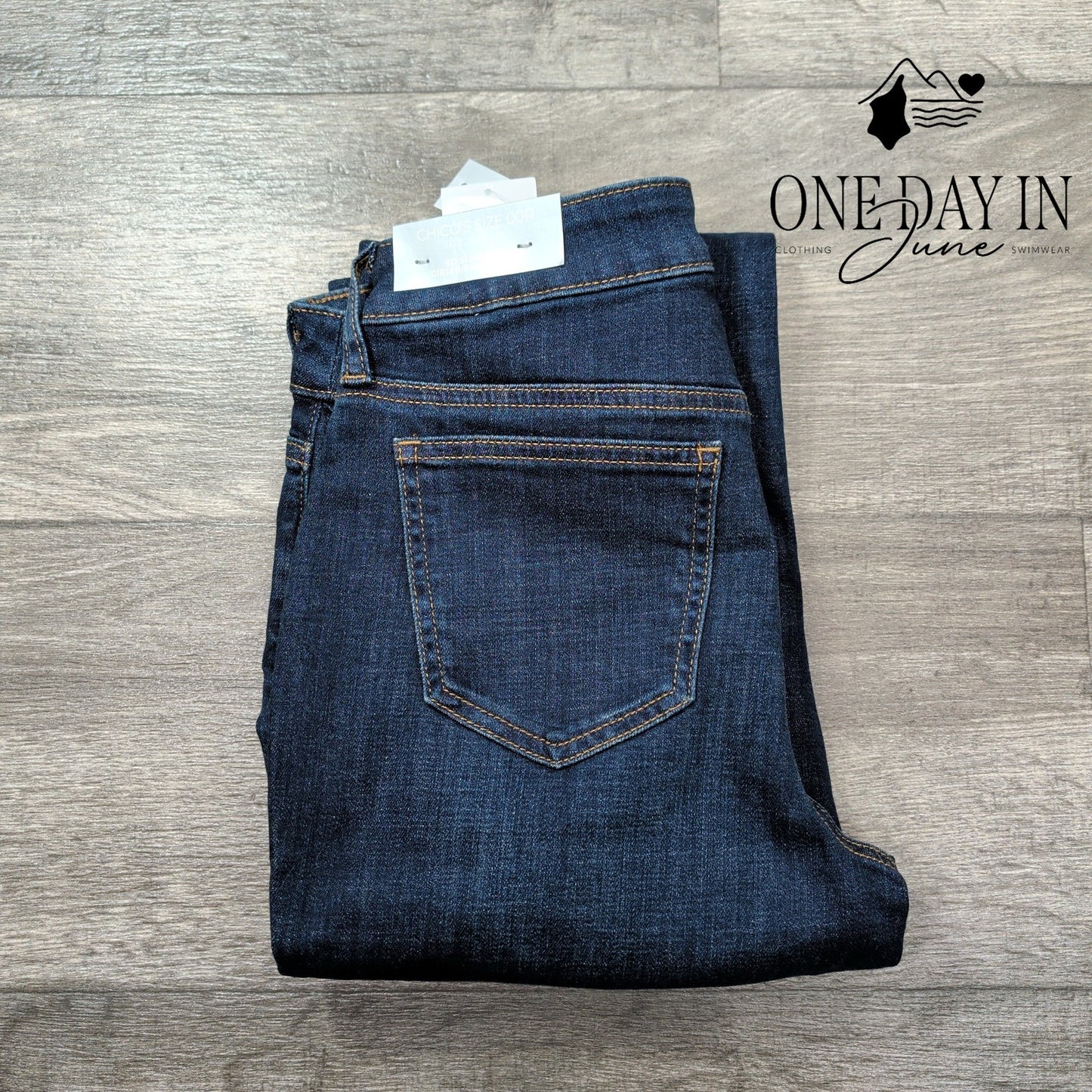 Chico's Girlfriend Slim Leg Jeans Size Chico's 00 (2)