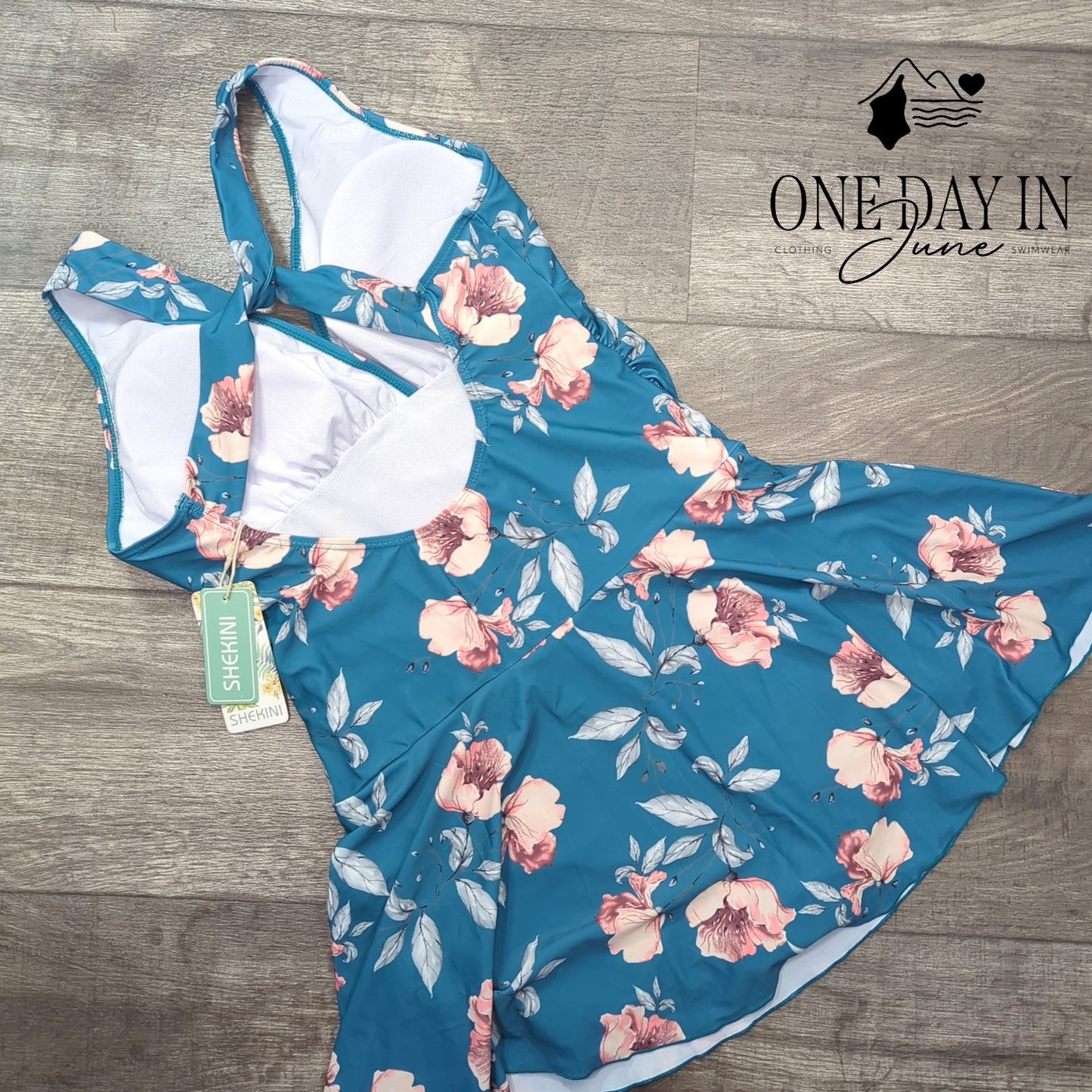Shekini Twist Front Boyshort Swimdress One Piece Swimsuit Size M