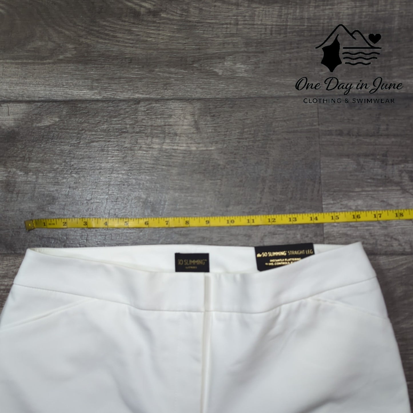 Chico's Grace So Slimming Straight Leg Pants Size Chico's 1.5 (10)