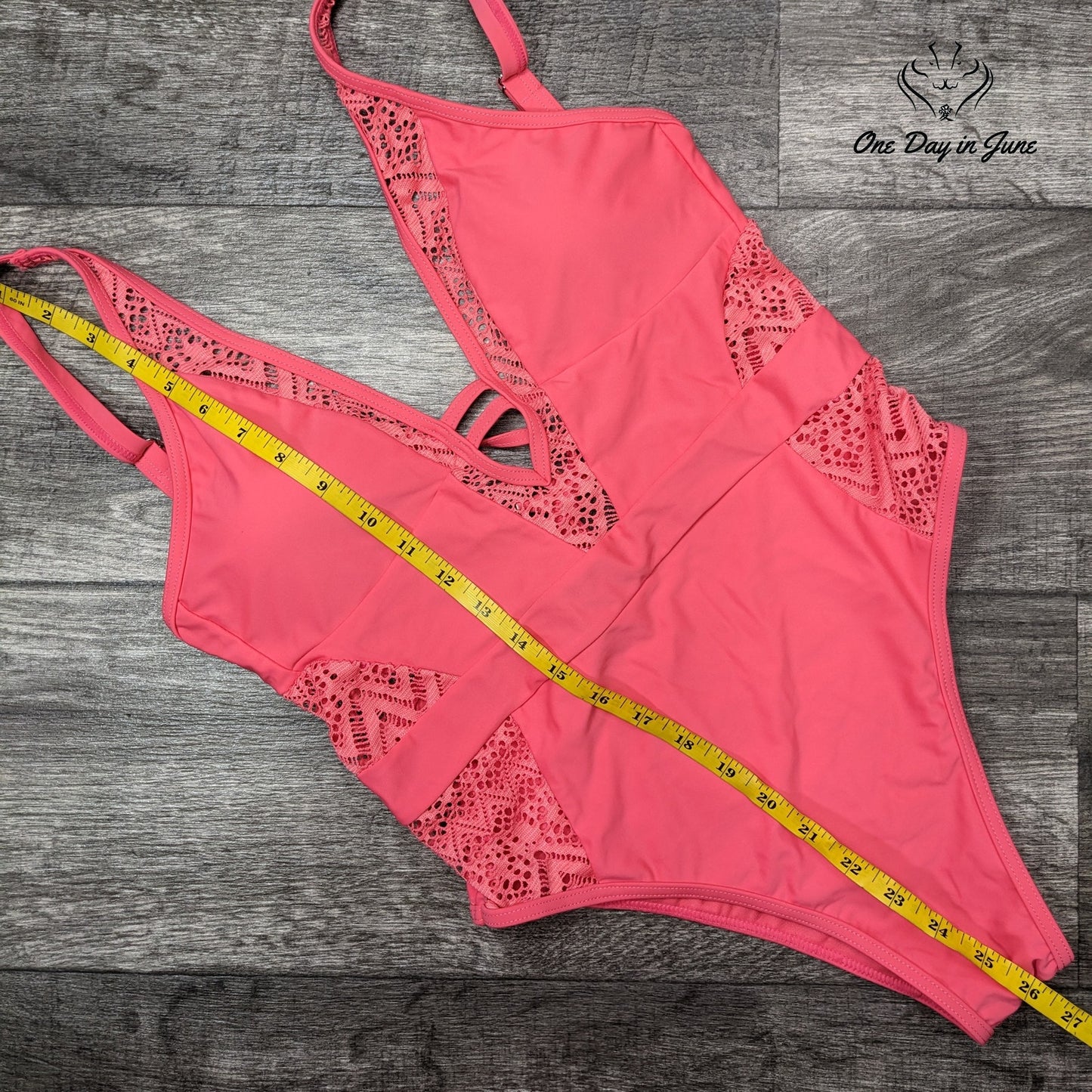 Wevswe Deep V One Piece Swimsuir Size M
