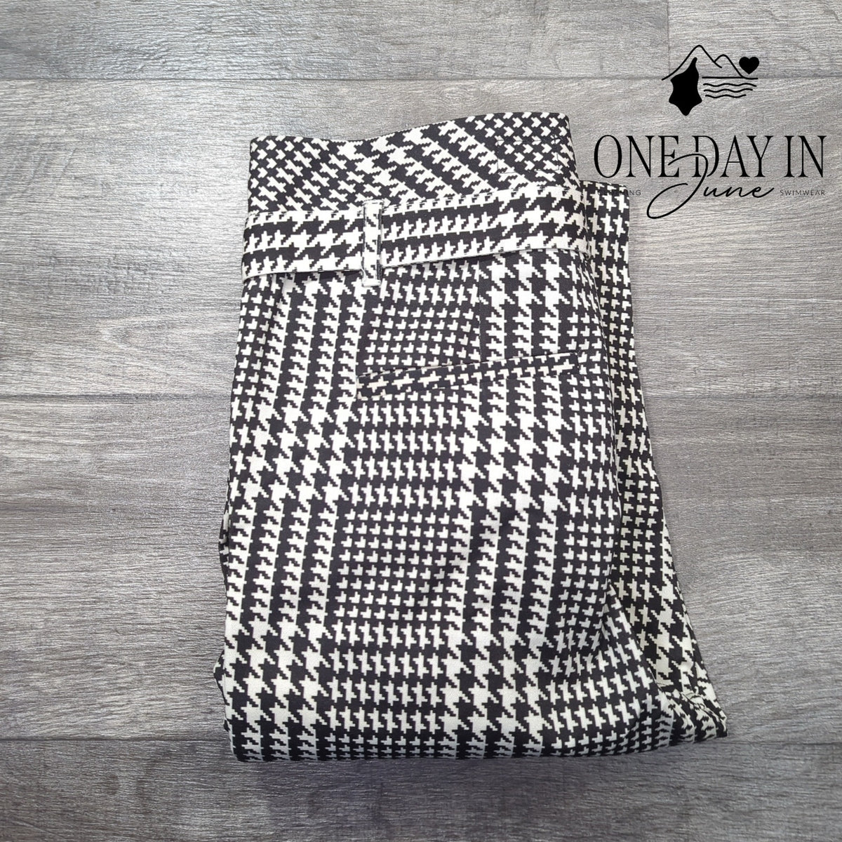 AG Adriano Goldschmied Houndstooth Belted Pants Black White NWT $215 Size 27 (4)