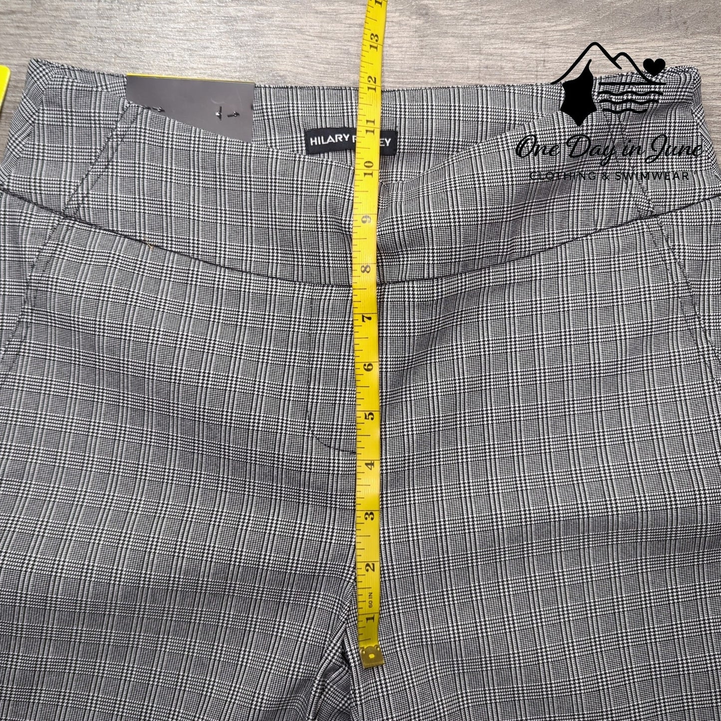 Hilary Radley Tummy Control Slim Leg Pants Size S