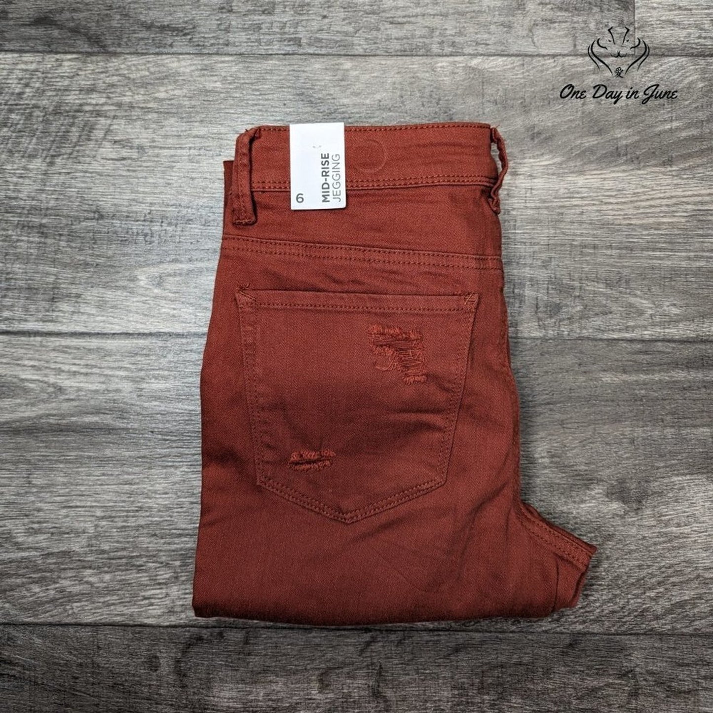 Rue 21 Mid Rise Jegging Size 6