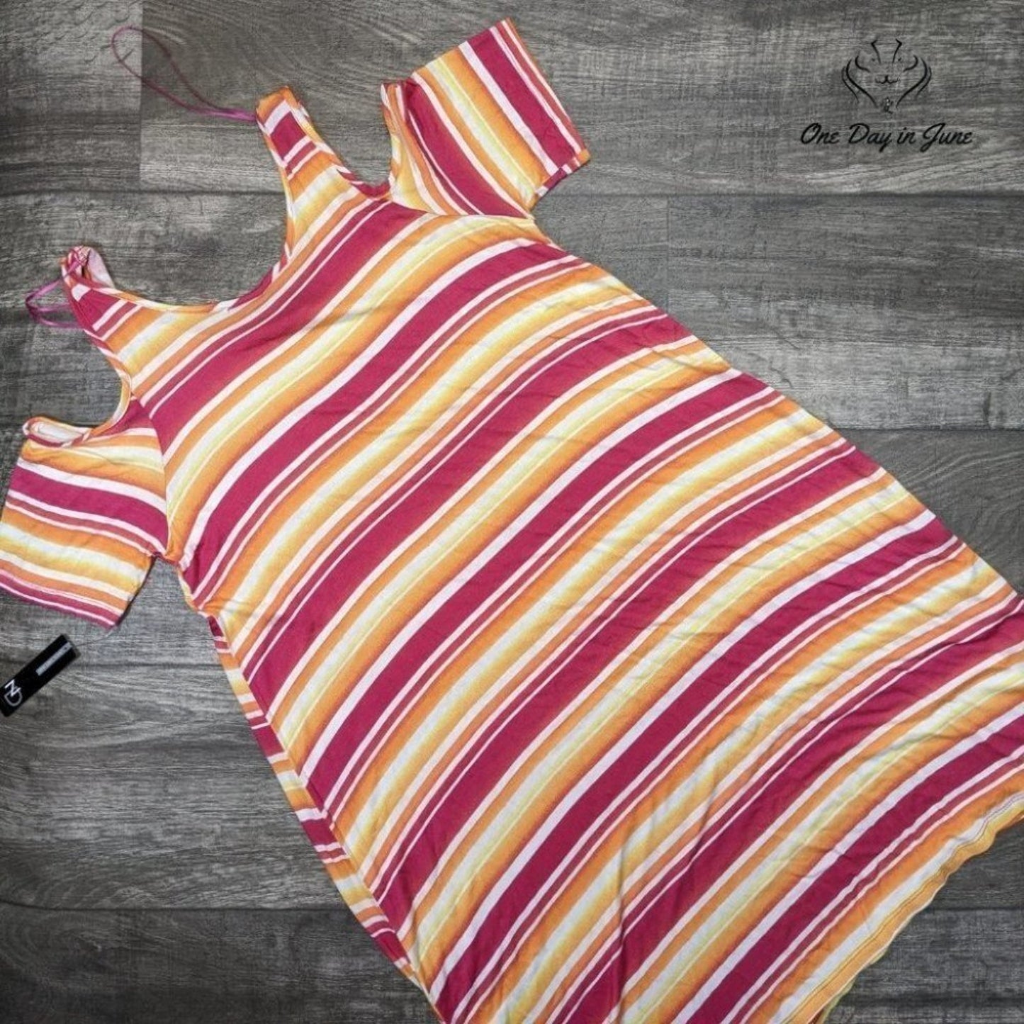 New Directions Women's Cold Shoulder Short Sleeve Mini Dress Size M