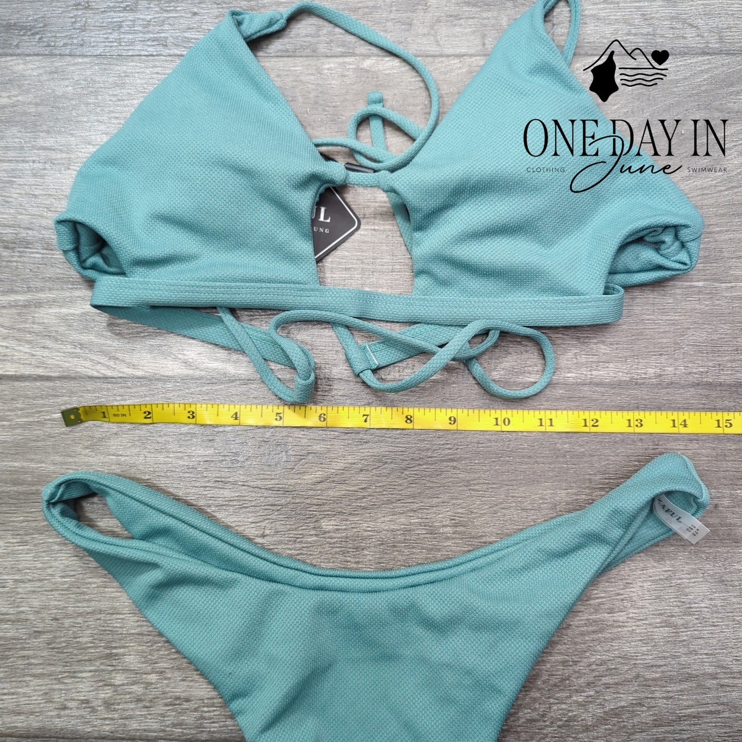 Zaful Cheeky Keyhole Bikini Swimsuit Size M