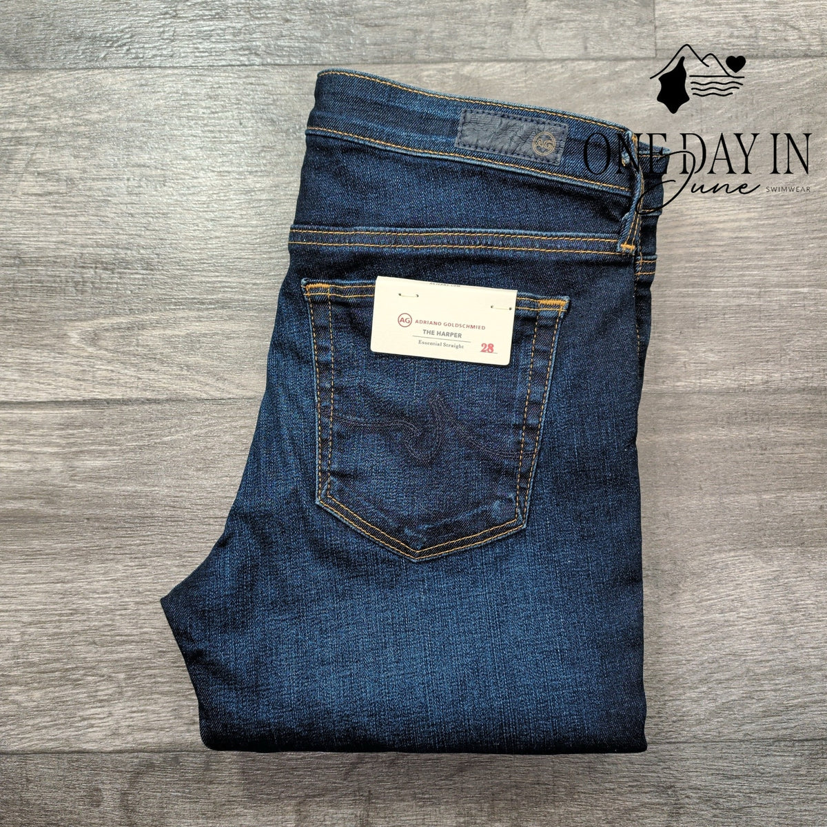 AG Adriano Goldschmied The Harper Essential Straight Jeans Dark NWT $172 Size 6