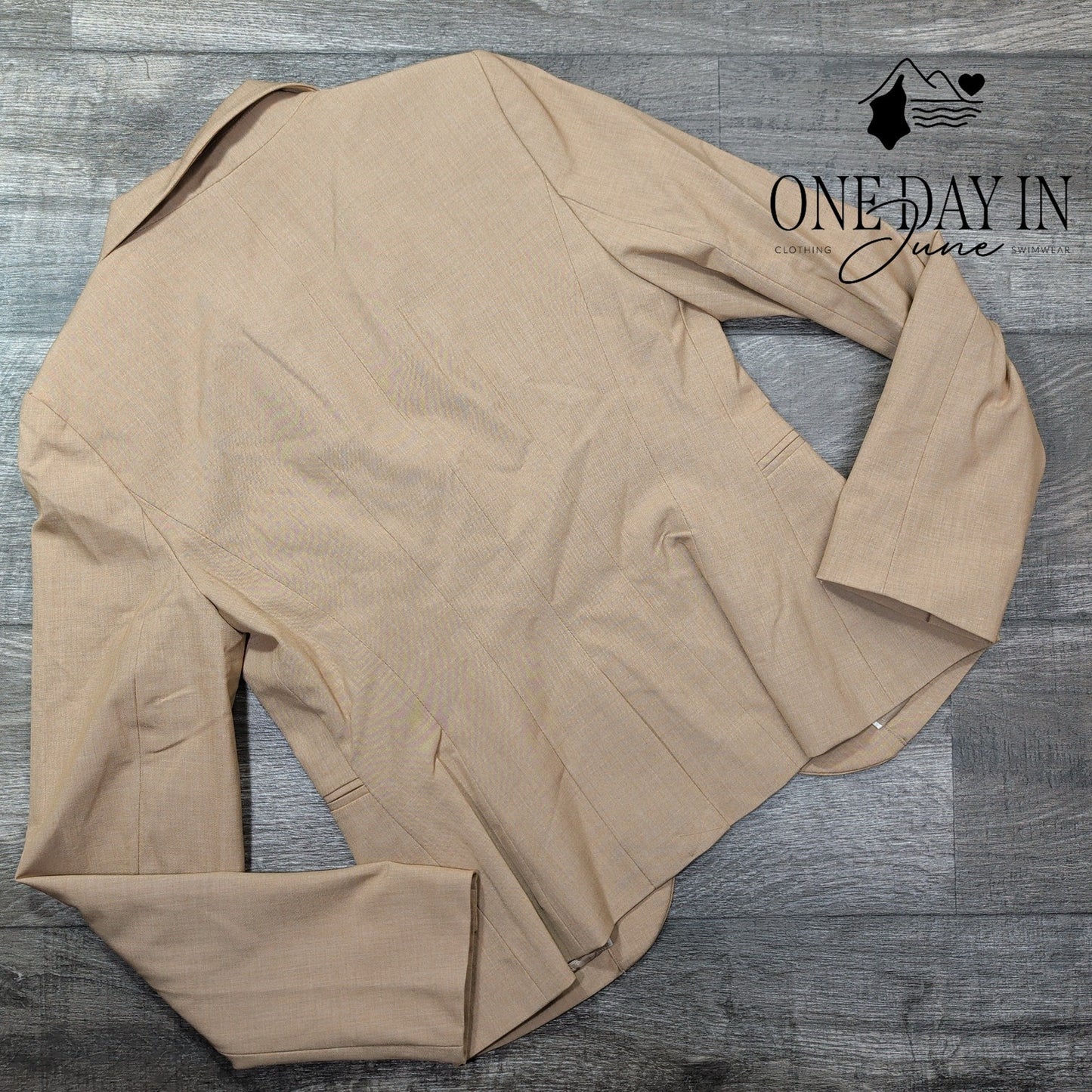 The Limited Collection Blazer Tan Camel One Button Tailored NWT Size 6