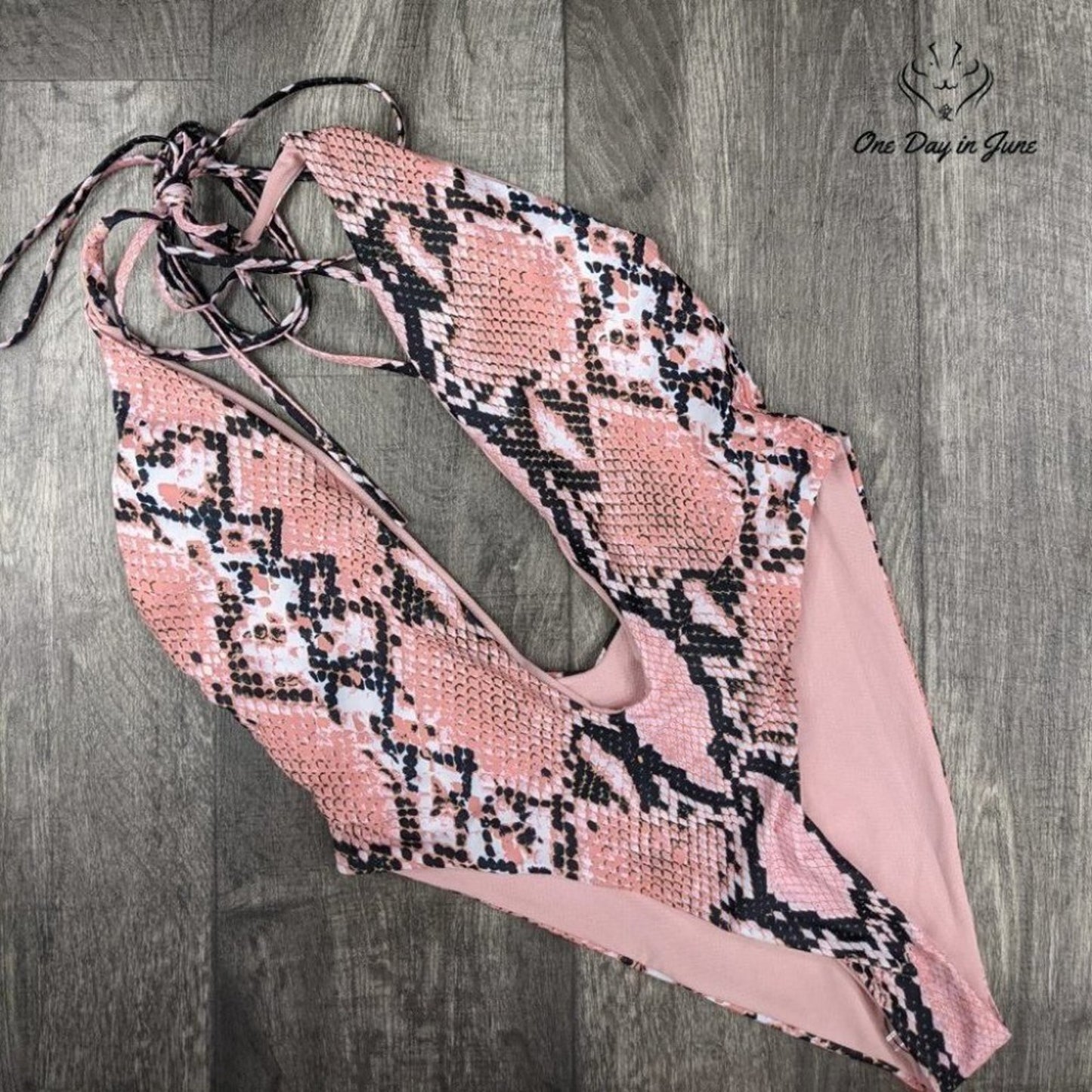 Soly Hux Deep V Criss Cross One Piece Size L