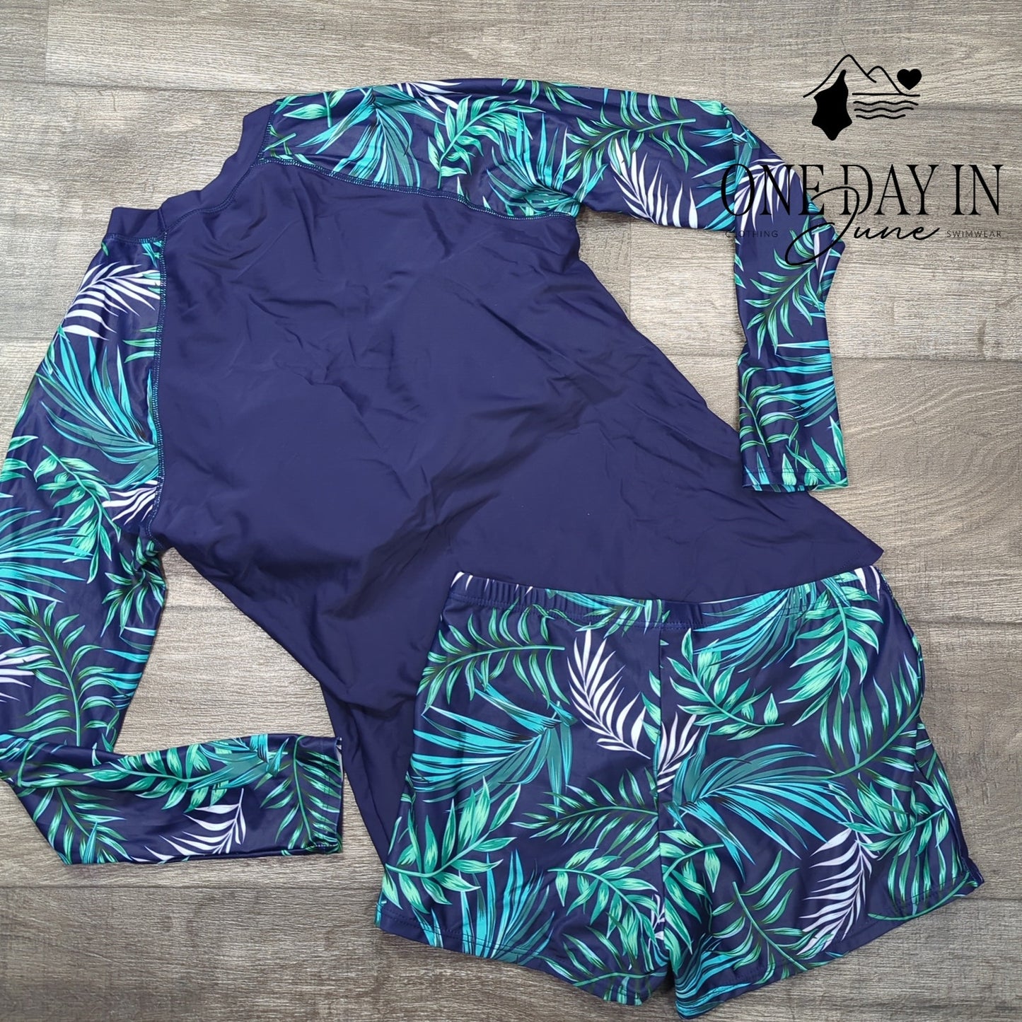 Daci Rashguard Boyshort Tankini Swimsuit Size M