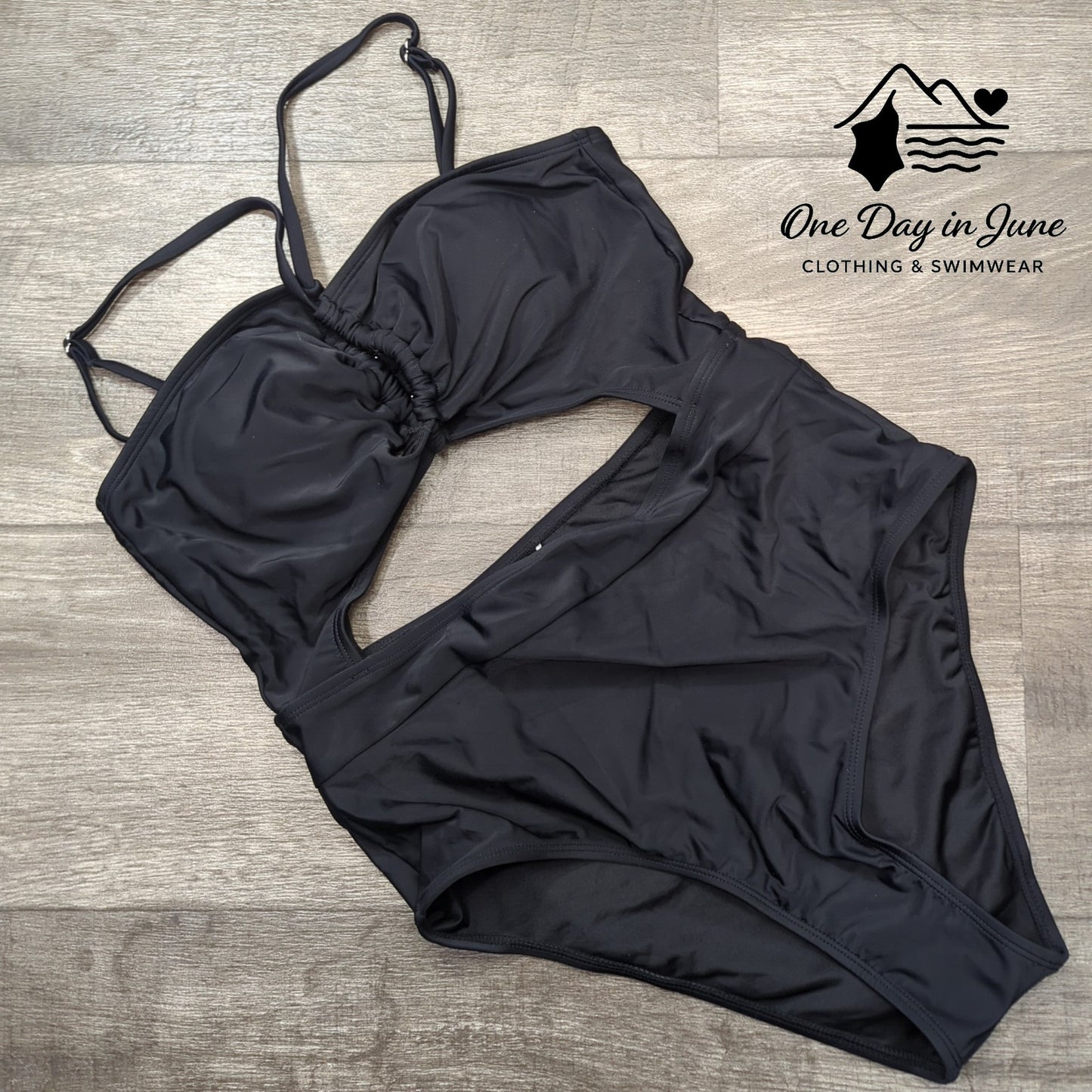 Cupshe Cut Out One Piece Swimsuit Size M