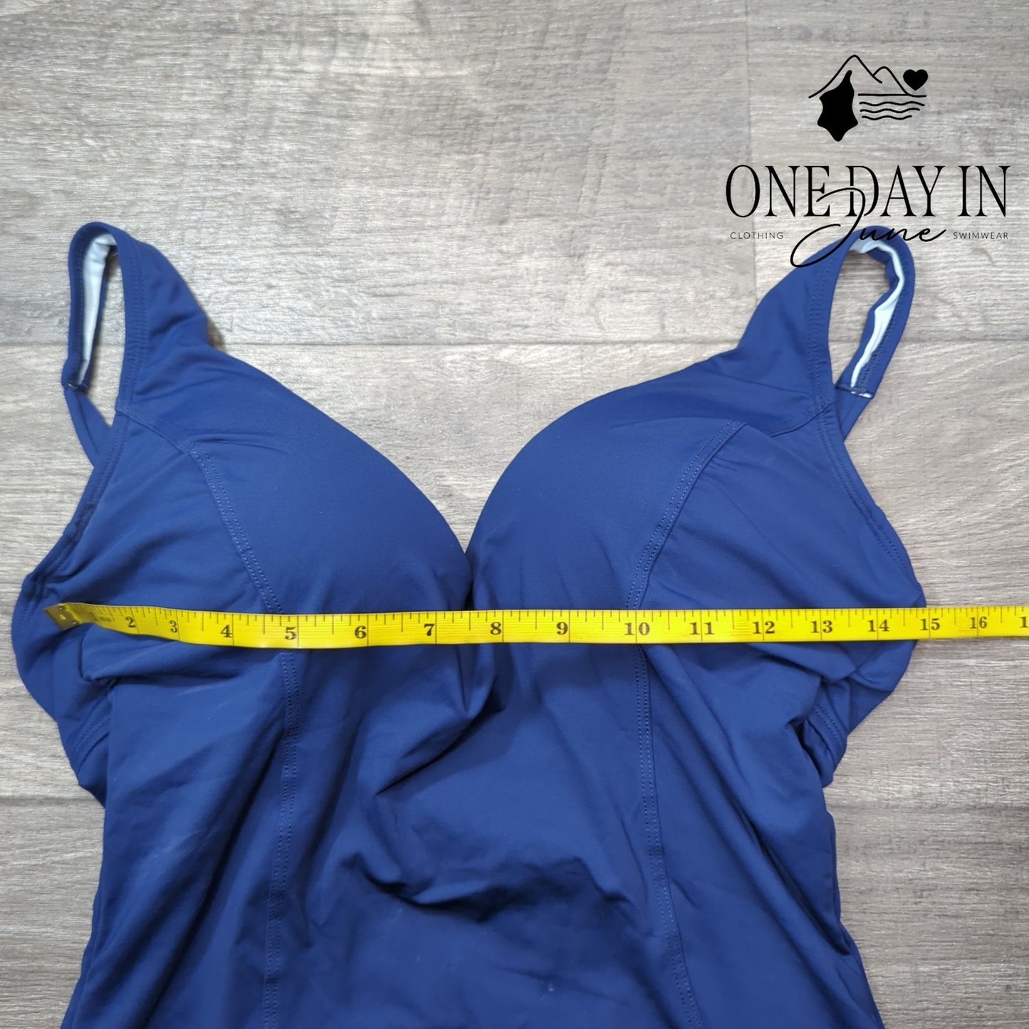 Cupshe Slim & Sculpt One Piece Swimsuit Size L