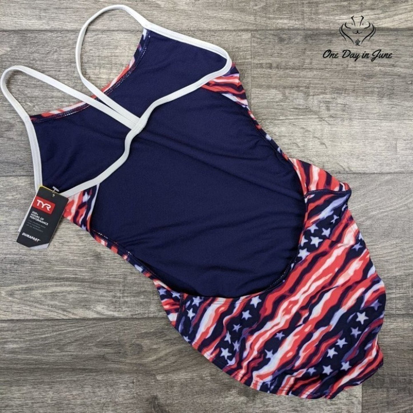 TYR All American One Piece Swimsuit Size 32/S