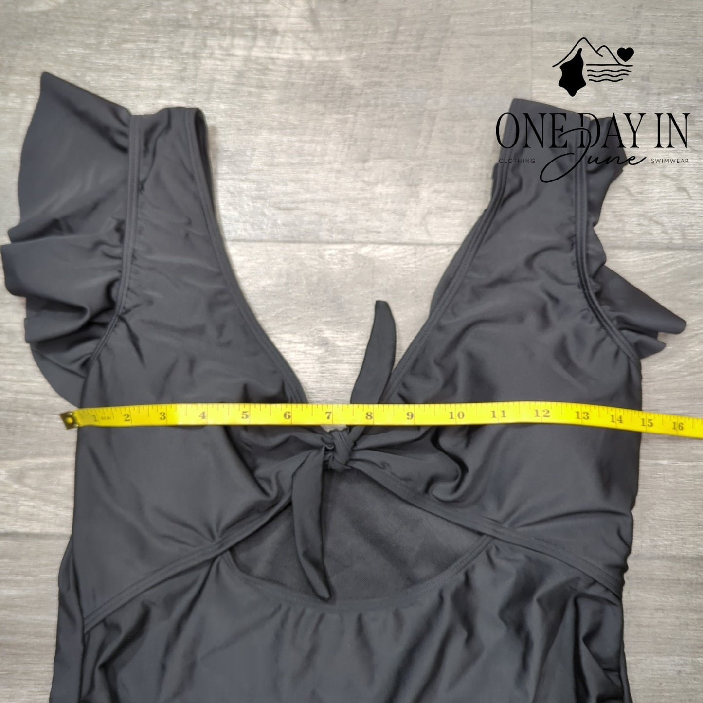 Zaful Cut Out Knot Front One Piece Swimsuit Size M