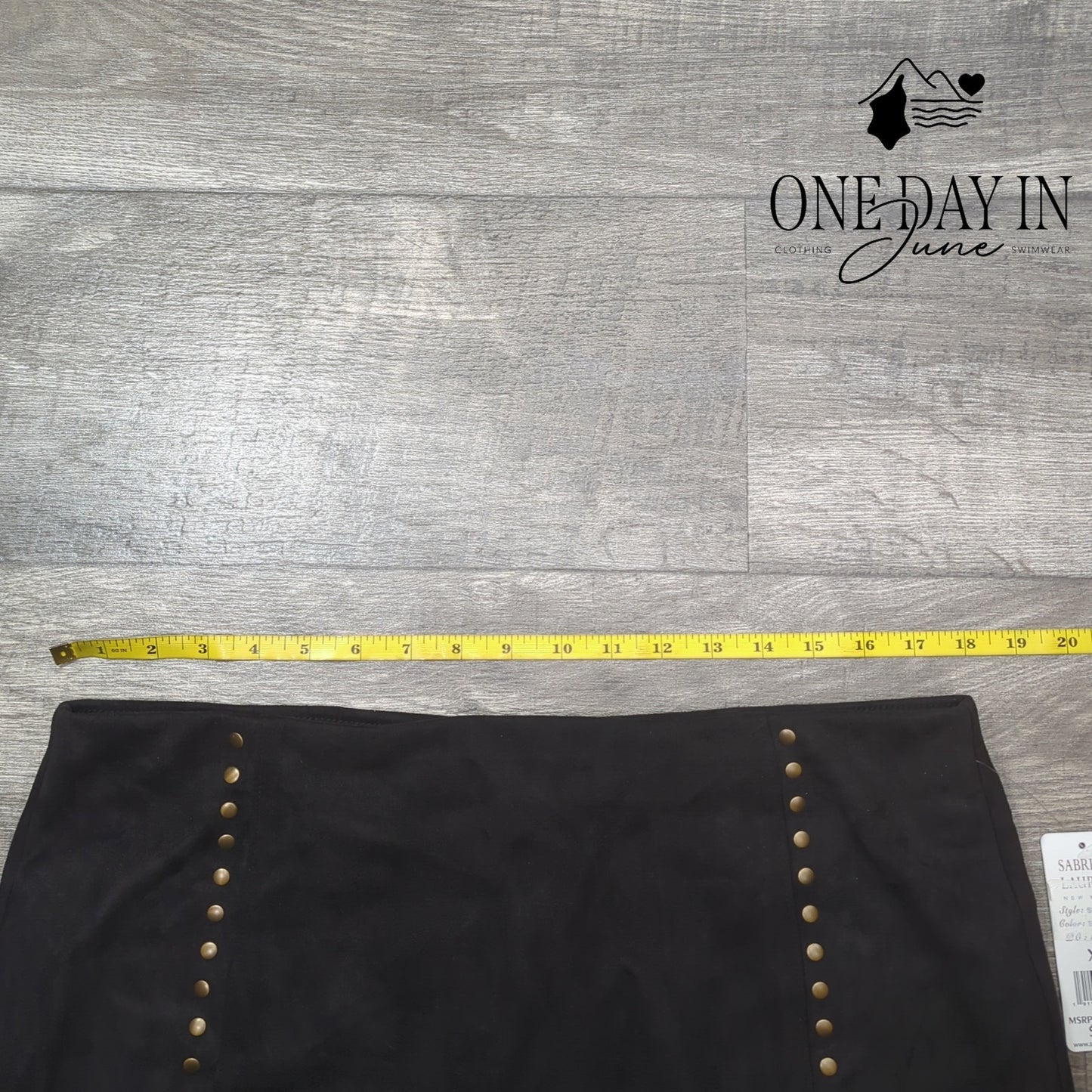 Sabrina Lauren Faux Suede Mini Skirt Size XL