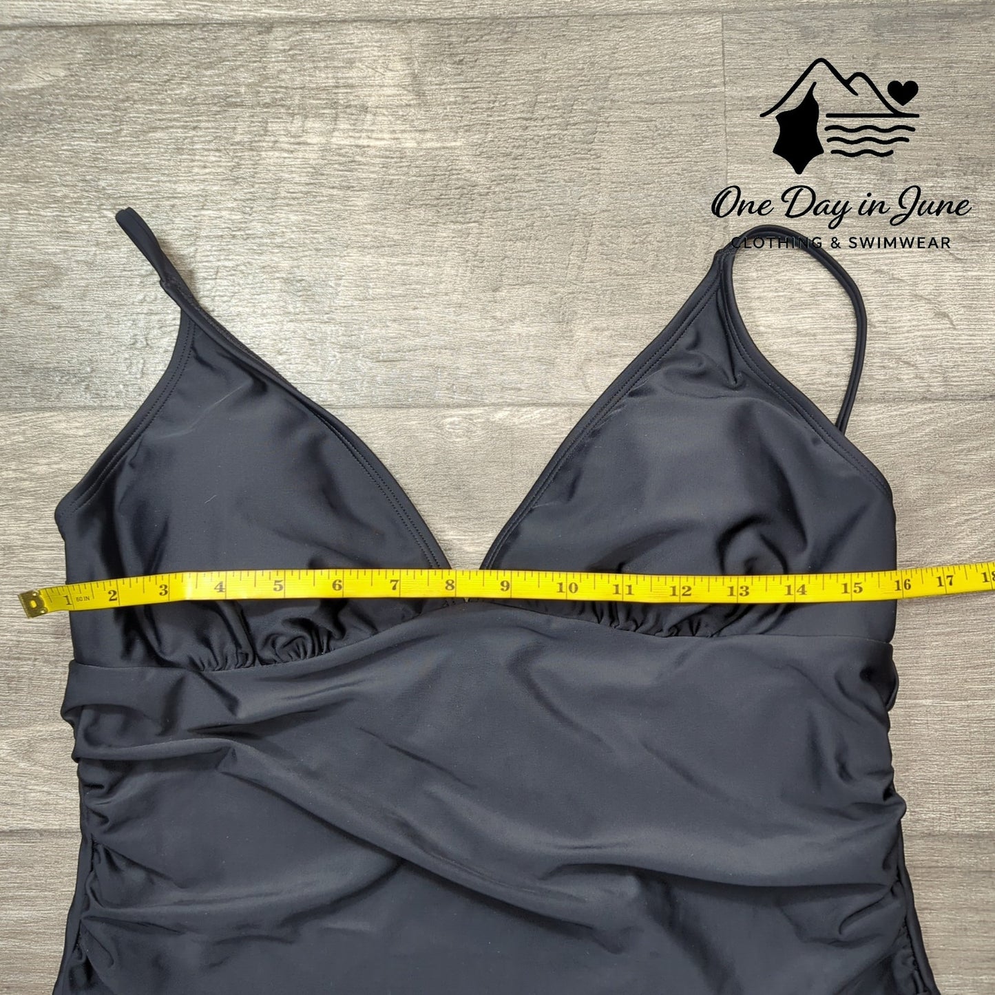 Cupshe V Neck Tummy Control One Piece Swimsuit Size XL