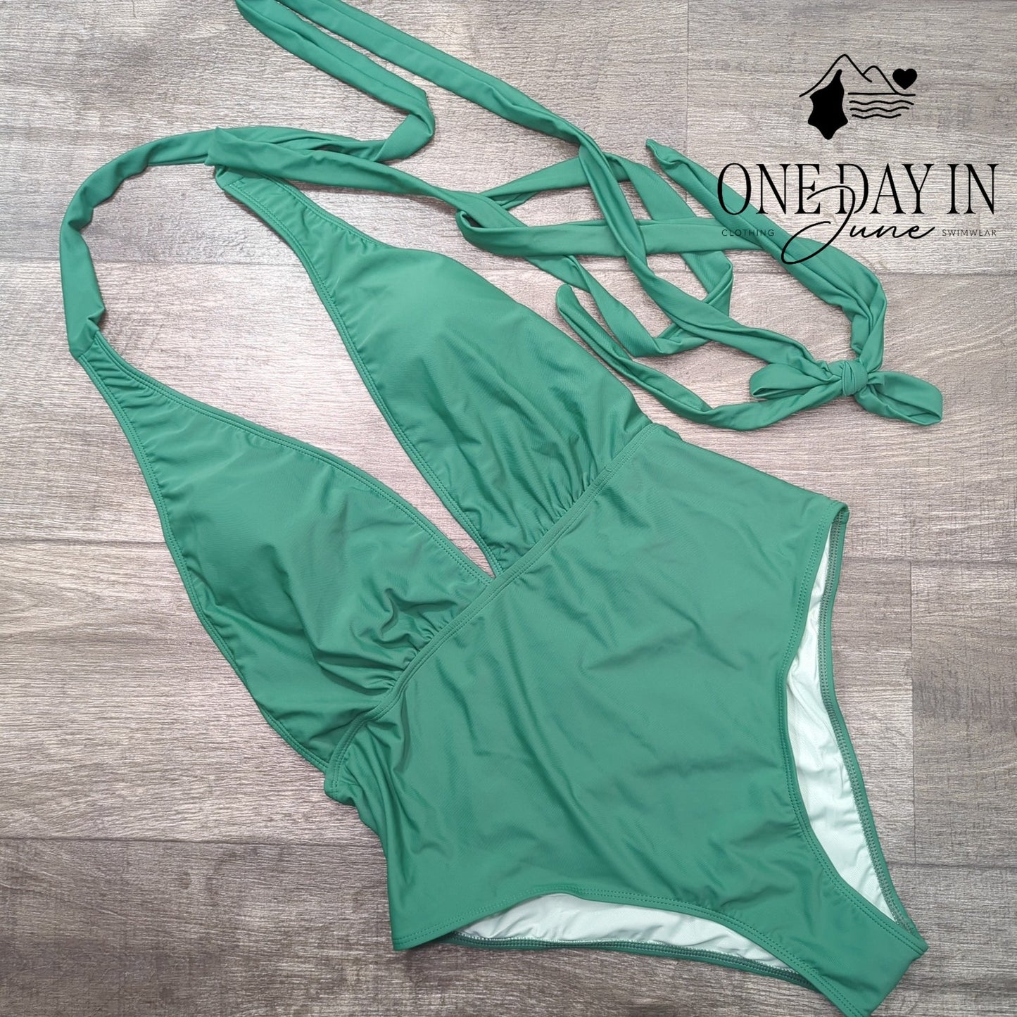 Cupshe Deep V Wrap One Piece Simwuit Size L