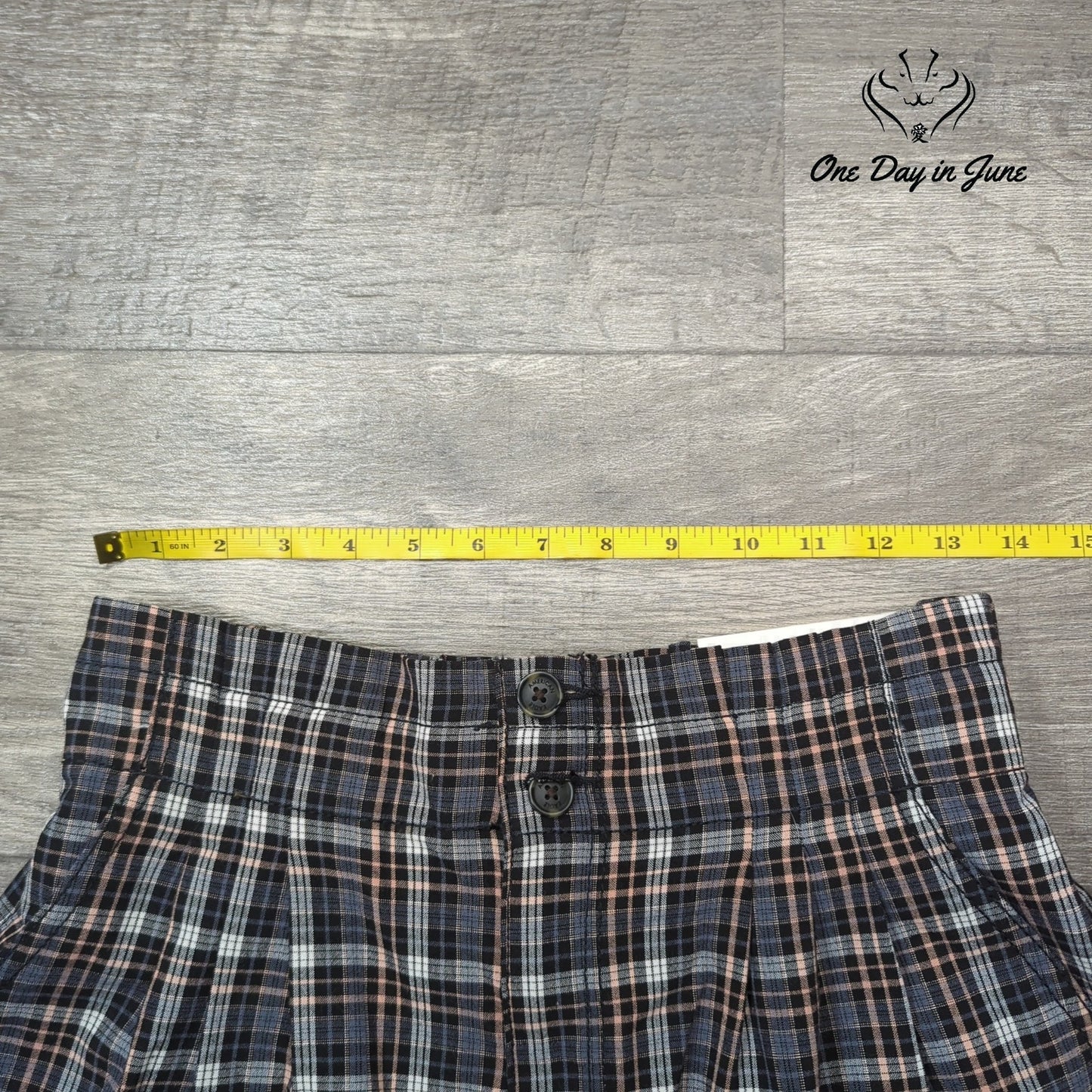 American Eagle Outfitters Mom Shorts Size 8