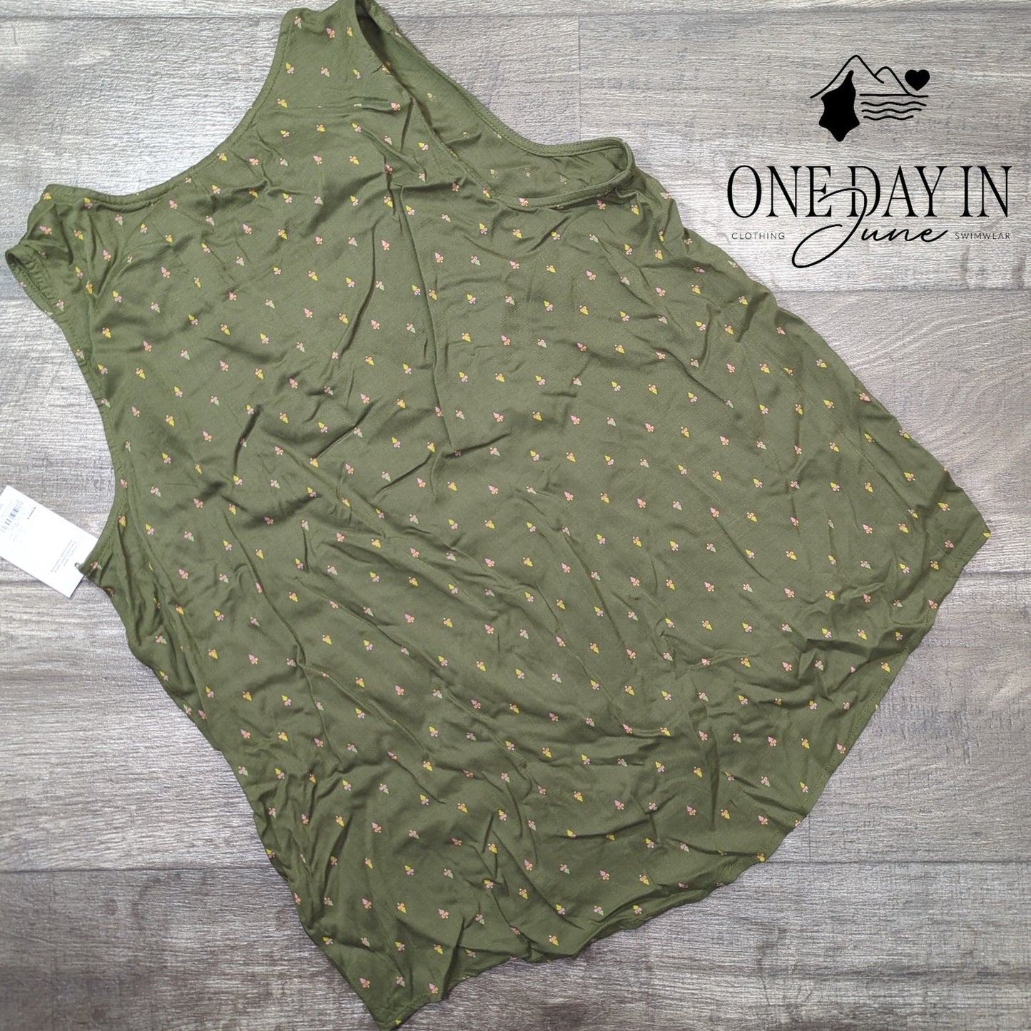 Sonoma Sleeveless Top Size L