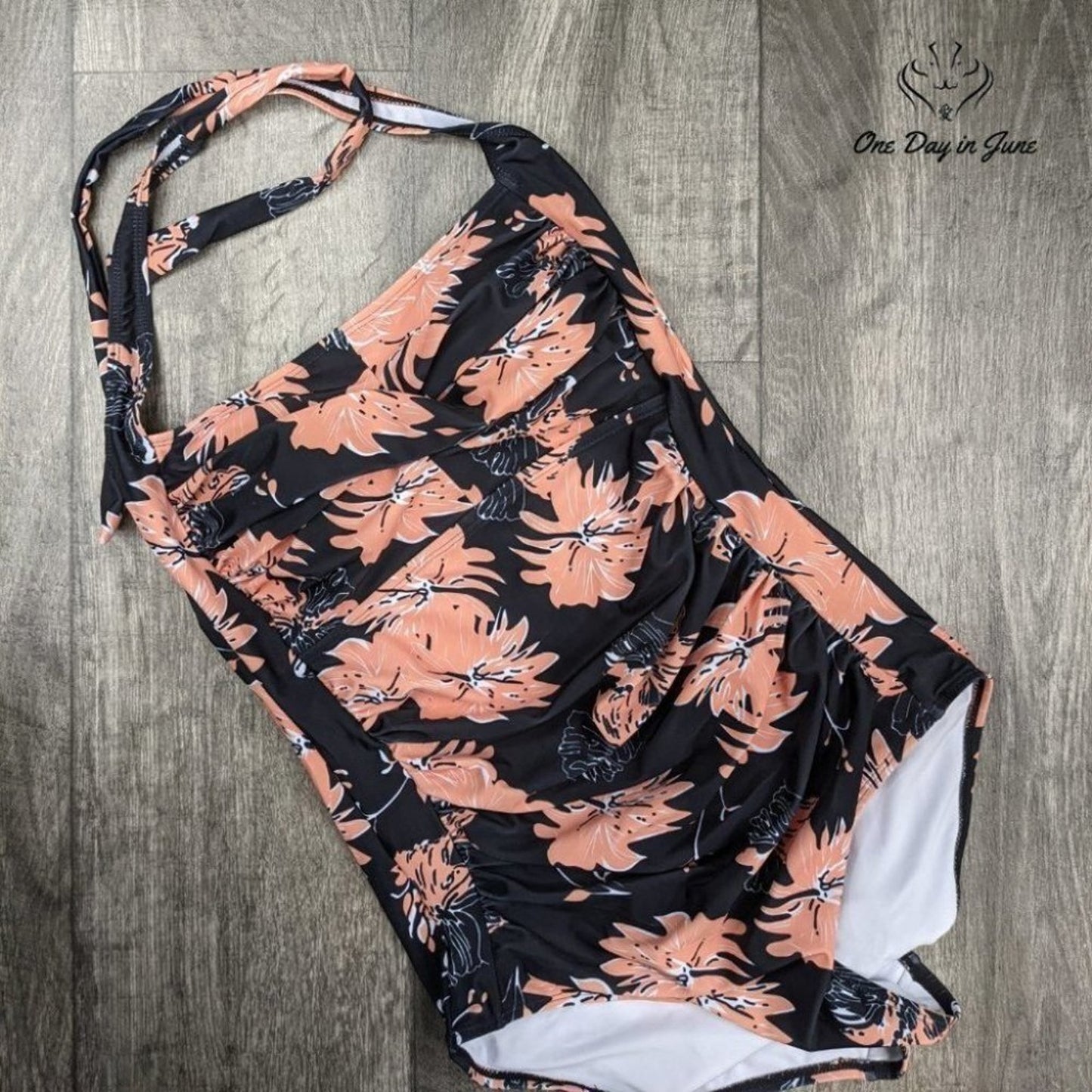 Smismivo Halter One Piece Size L