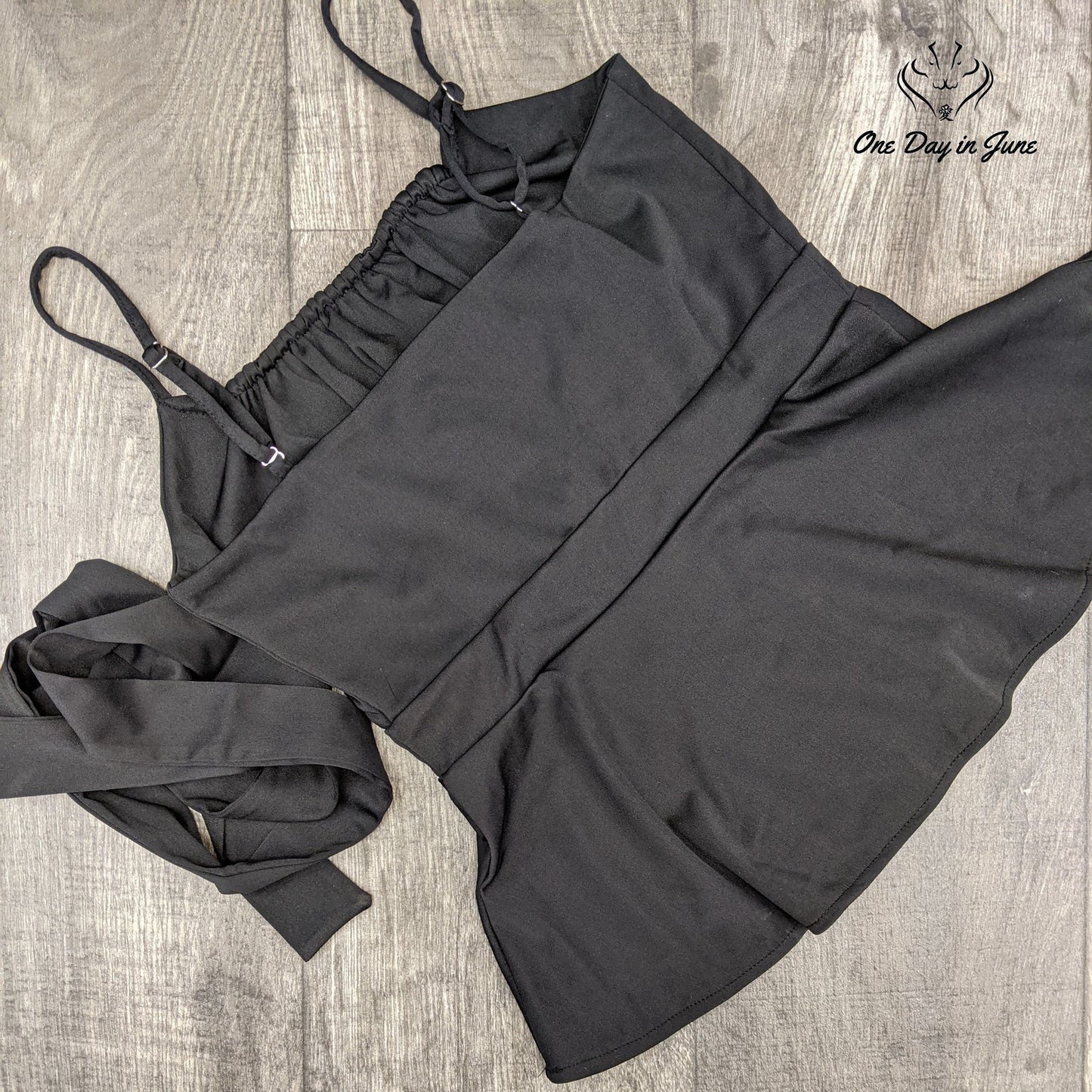 Antopmen Casual Spaghetti Strap Off Shoulder Top Size S