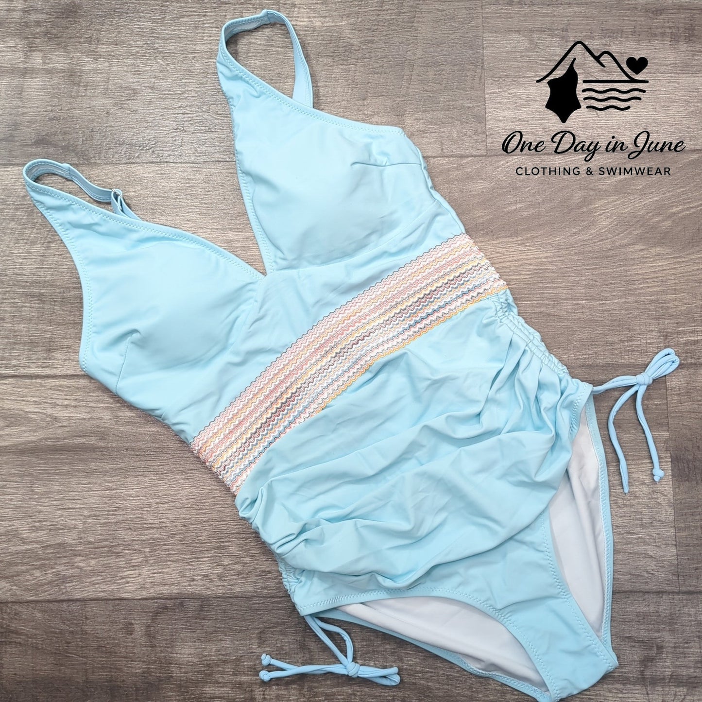 Blooming Jelly V Neck Embroidered Ruched One Piece Swimsuit Size M