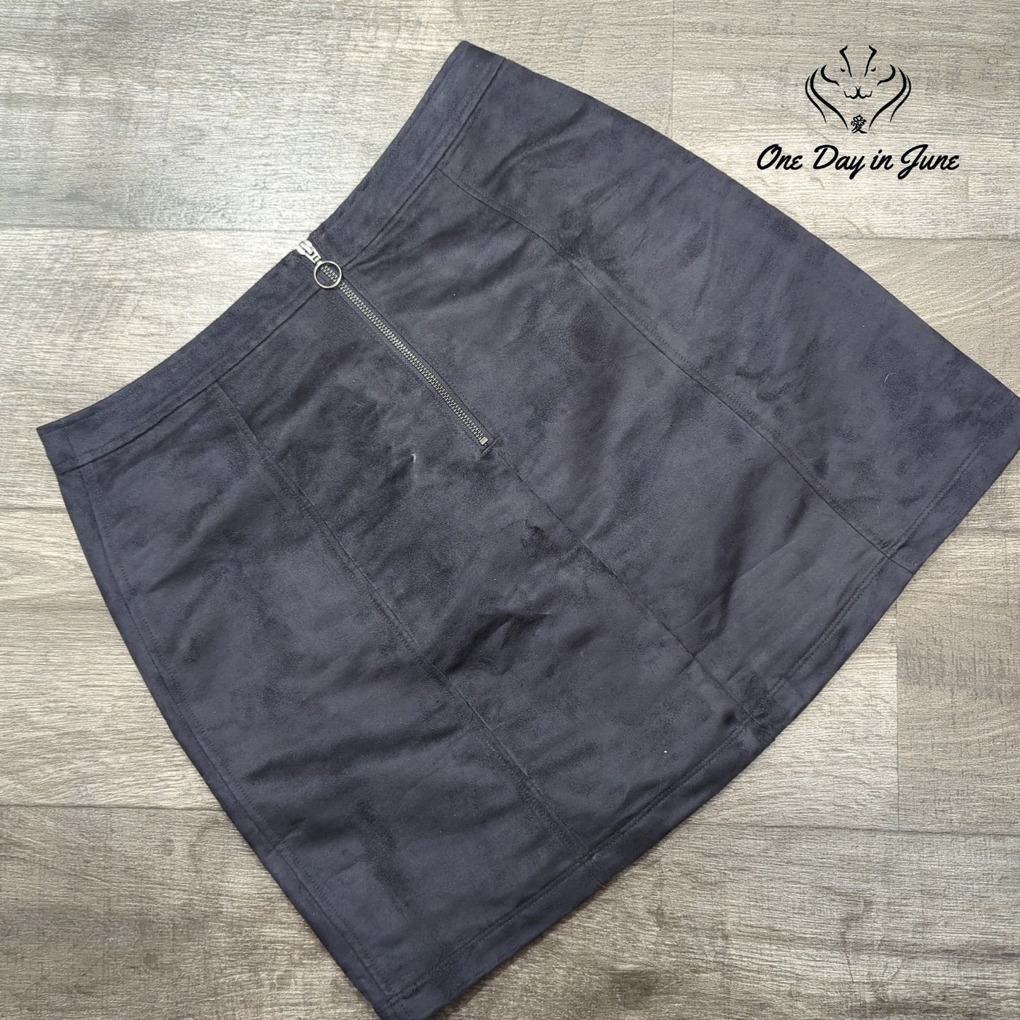 Old Navy Faux Suede Mini Skirt Size 12