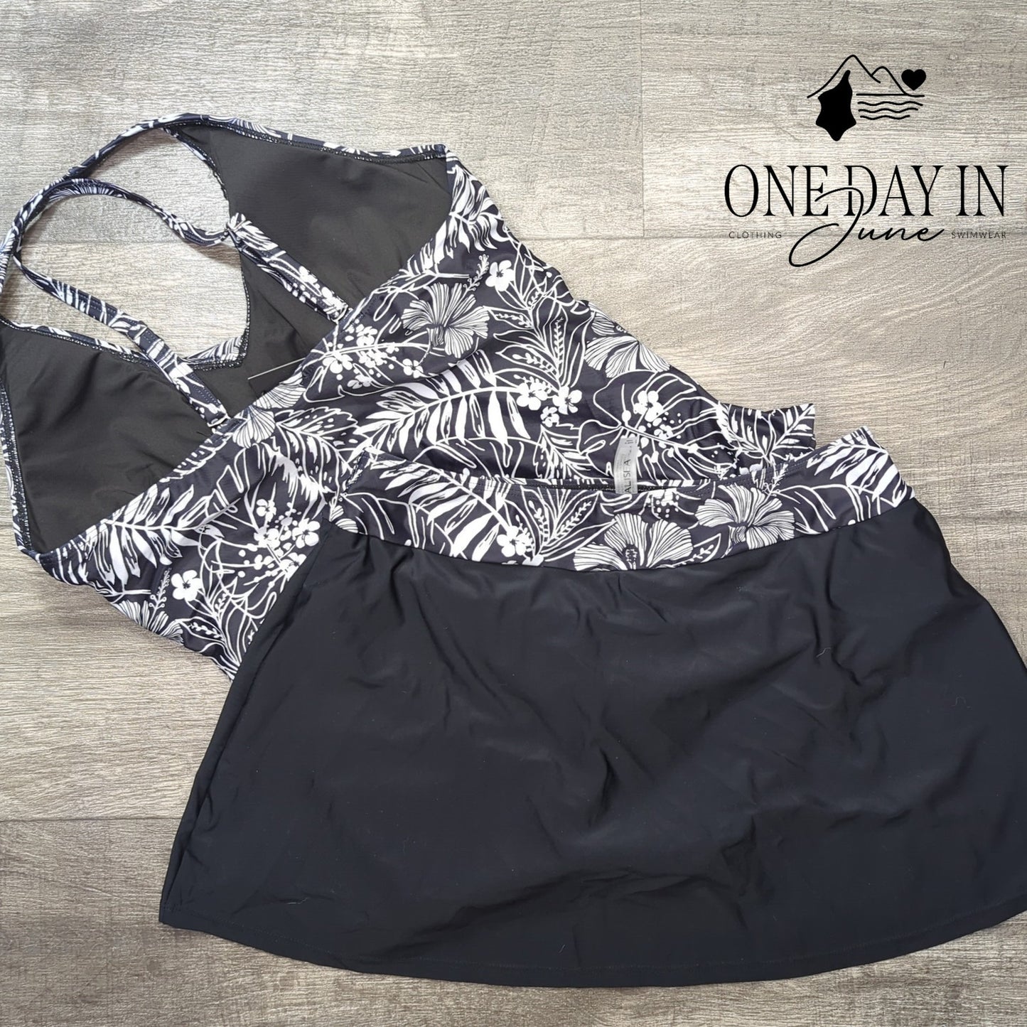 Talisea Cross Front Skirtini Swimsuit Size L
