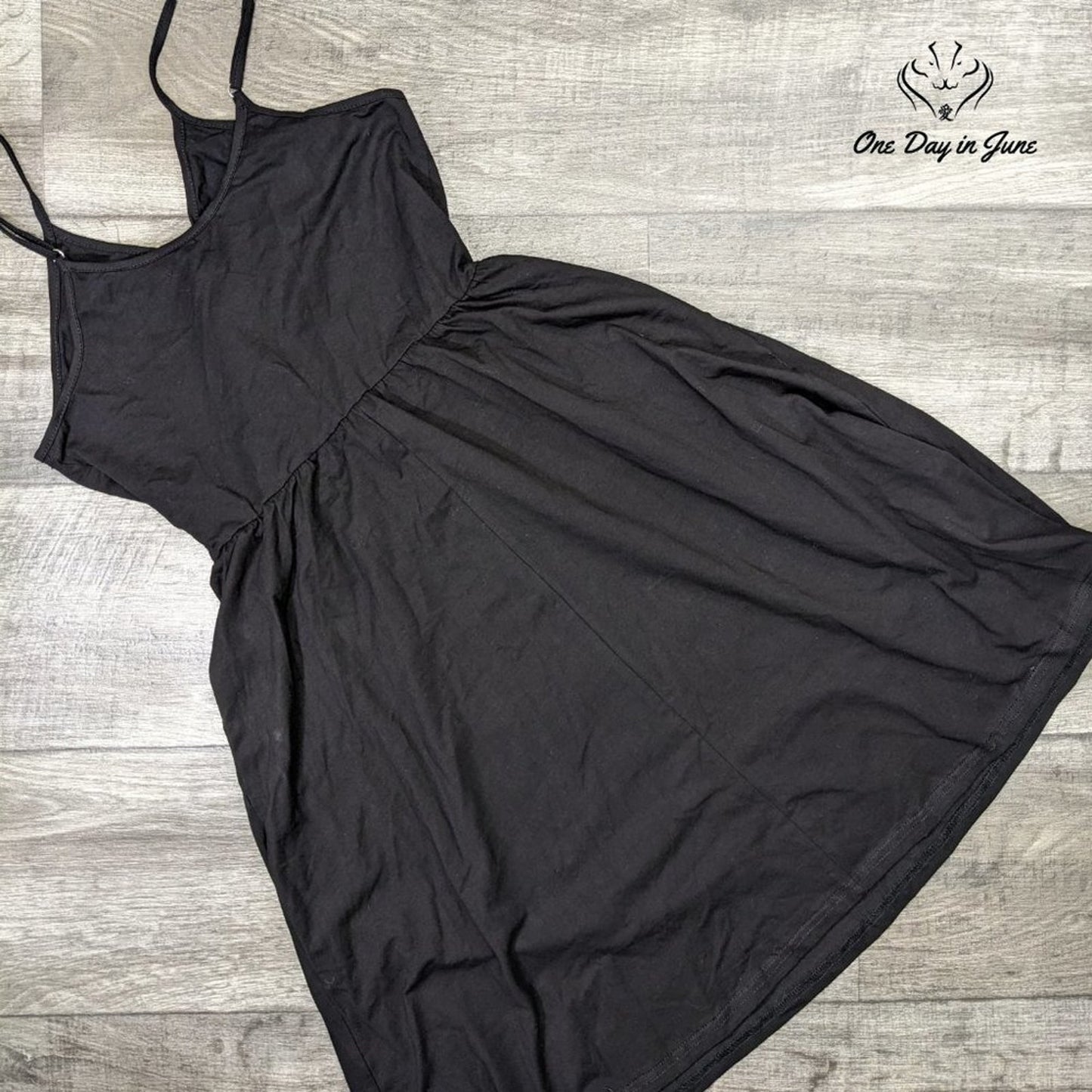 Shein V Neck Adjustable Spaghetti Strap Dress Size M