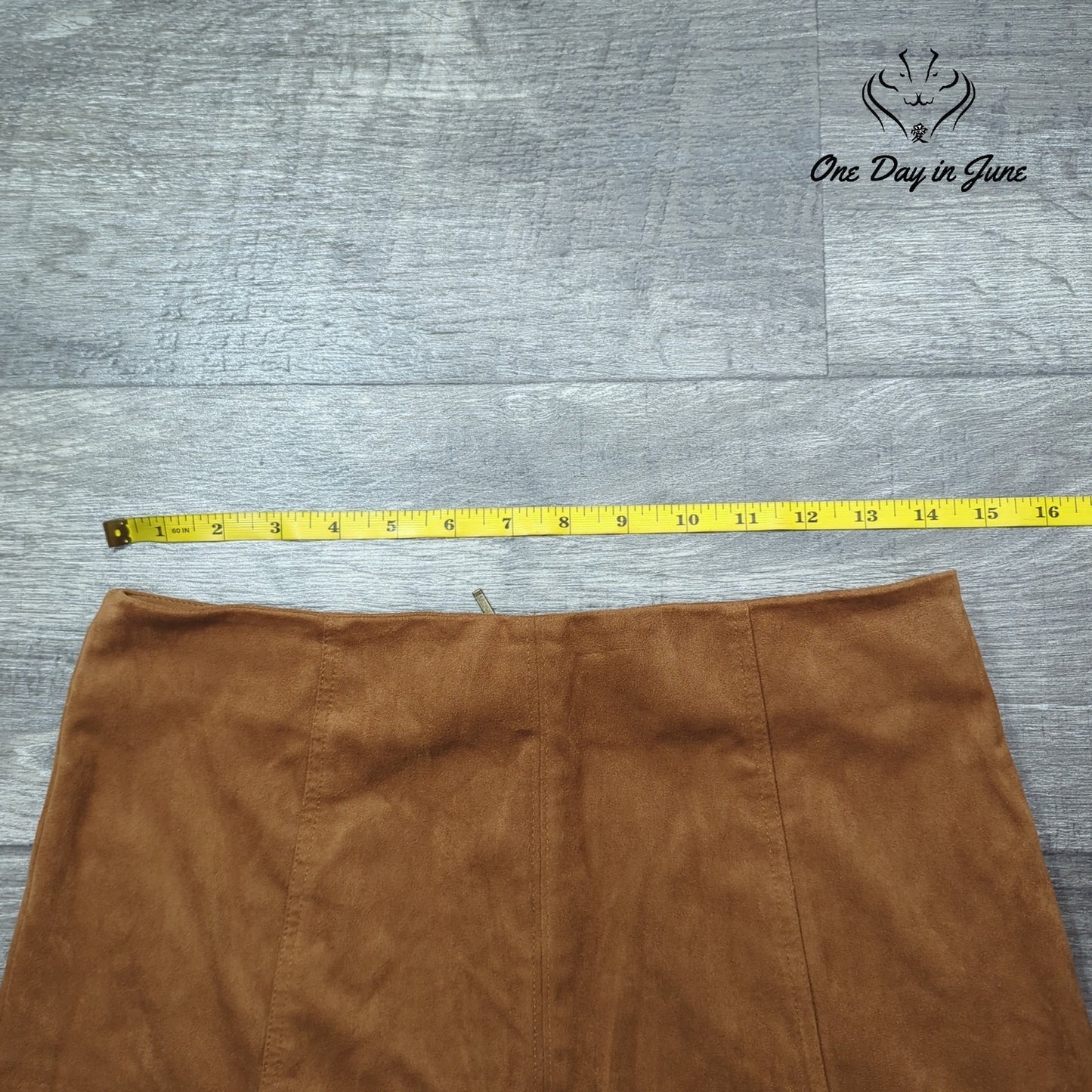 Mi Ami Faux Suede Mini Skirt Size S