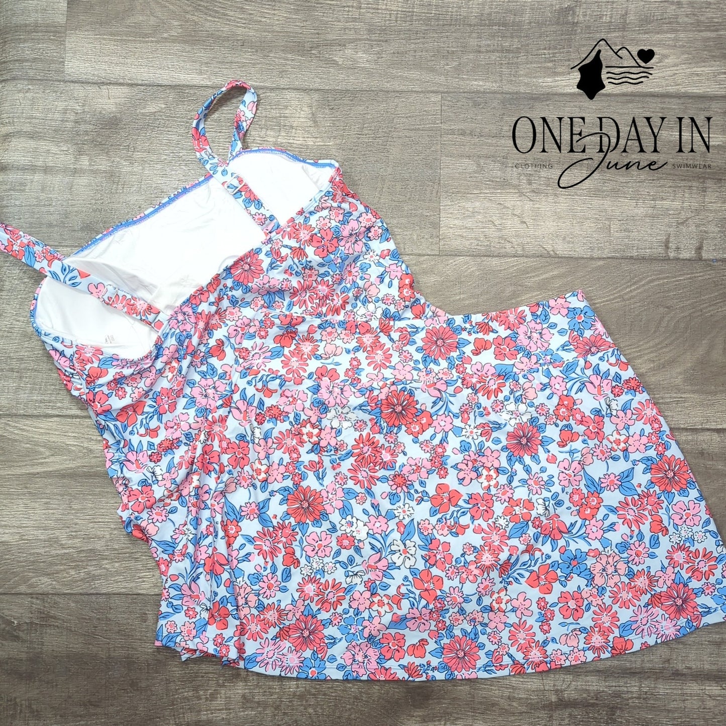 Adisputent Plus Size Floral Skirted Tankini Swimsuiit Size 2XL